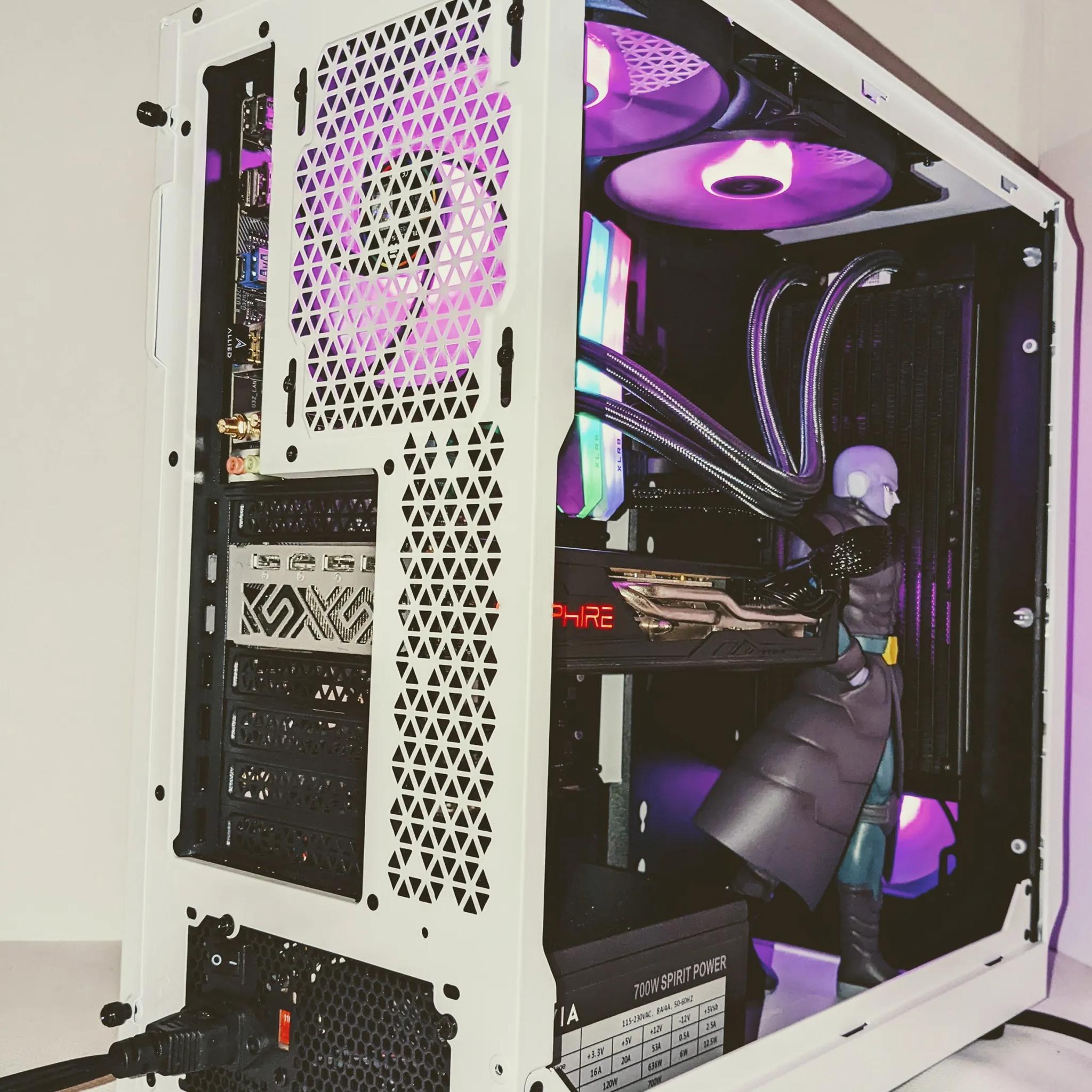 伝説の暗殺者 🔥|Intel 10th Gen| RX5700XT 8GB| 16GB DDR4 RAM| 1TB NVMe M.2 SSD| Windows 11 Home