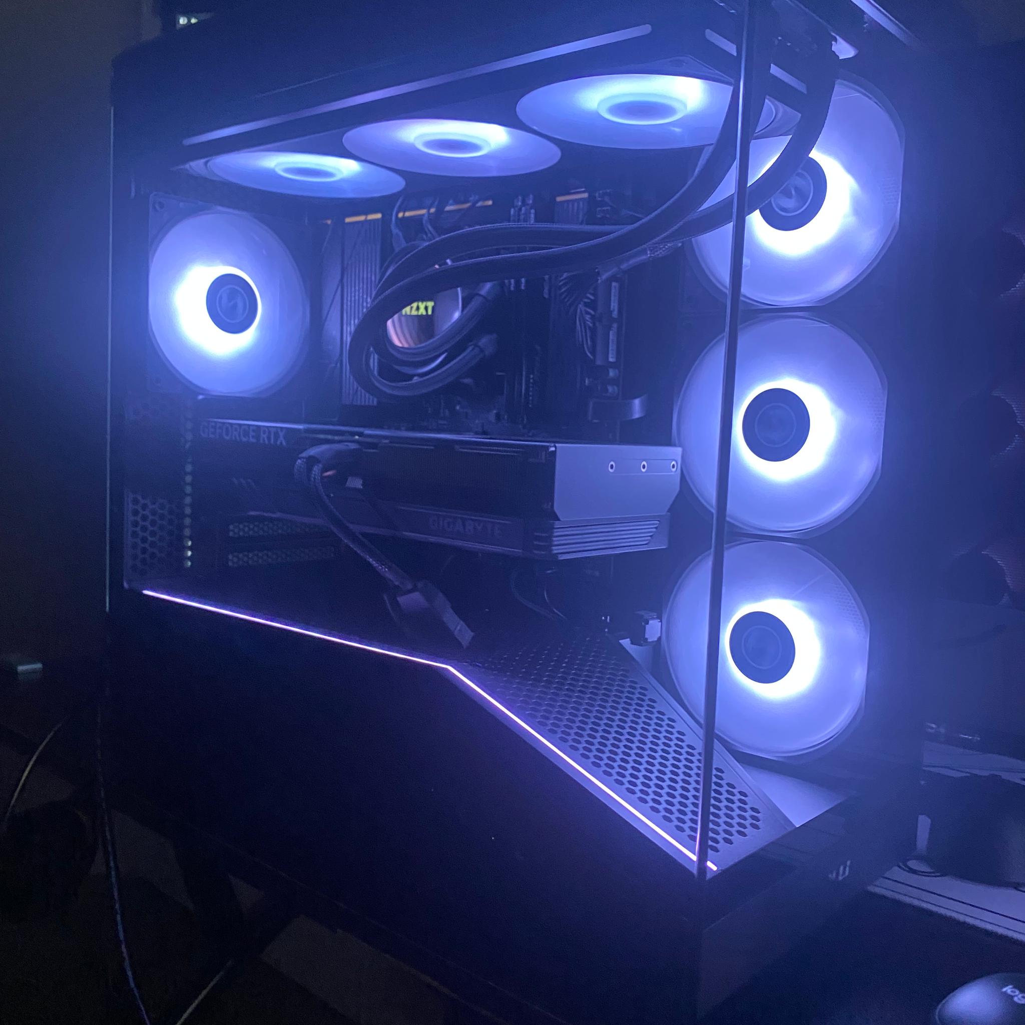 COMPACT AM5 GAMING PC | RYZEN 7 7700X | RTX 4070 SUPER | 32GB DDR5 | 1TB