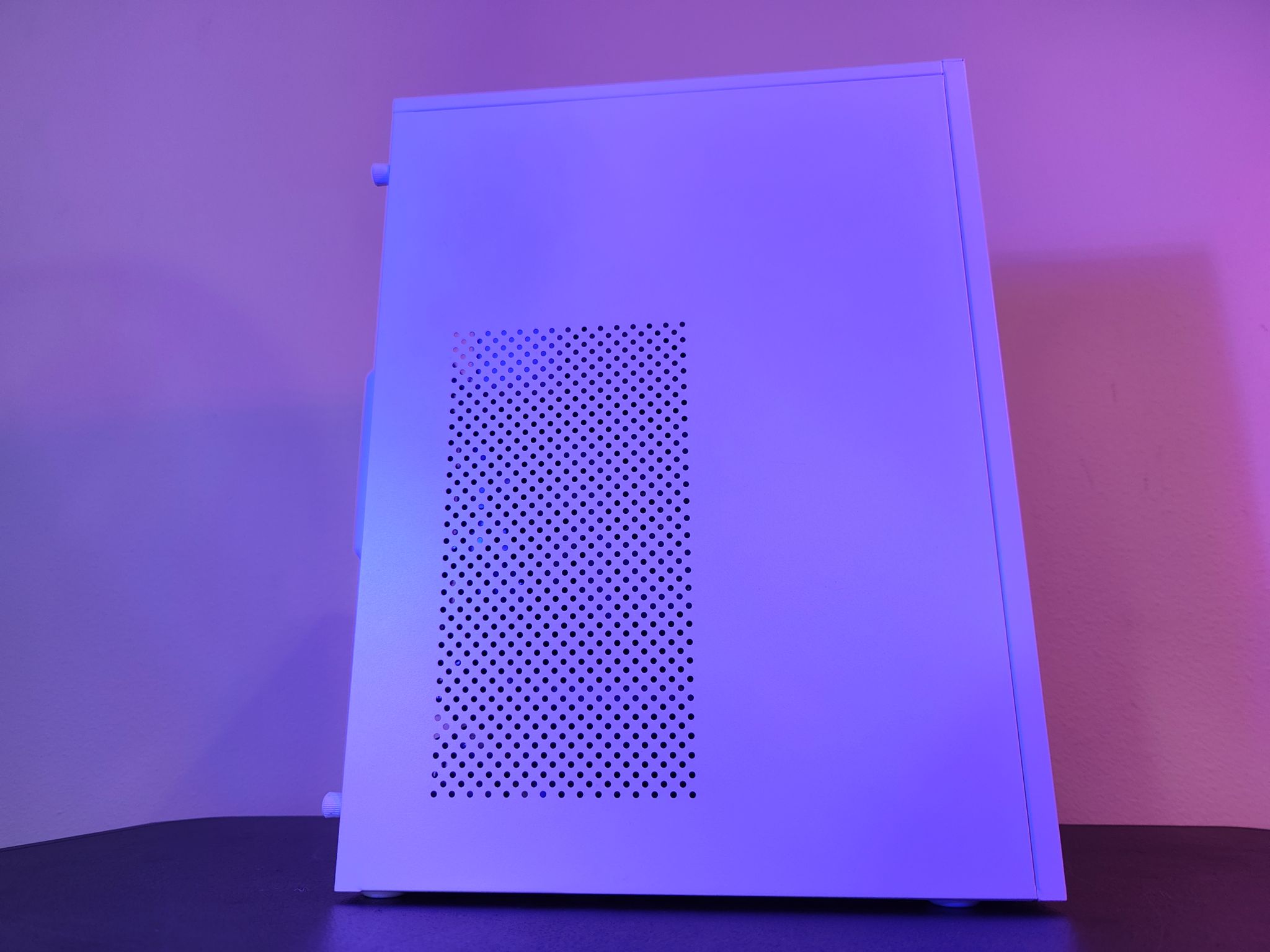 Custom Xeon 10C 20T 16GB RAM AMD FIREPRO 4GB S7000 120GB SSD Windows 10 500GB STORAGE HDD PC