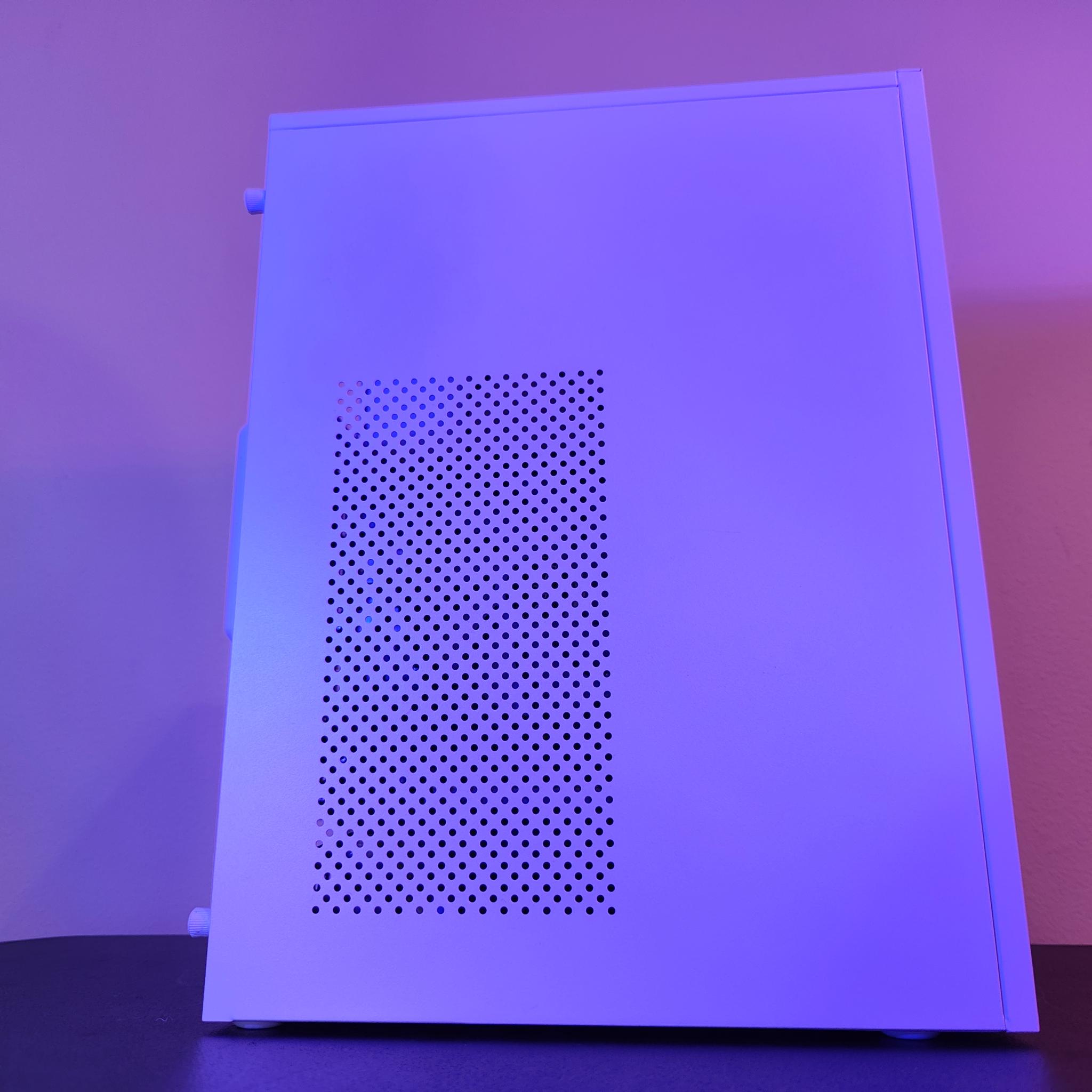 Custom Xeon 10C 20T 8GB RAM AMD FIREPRO S7000 Nobara Linux Gaming PC