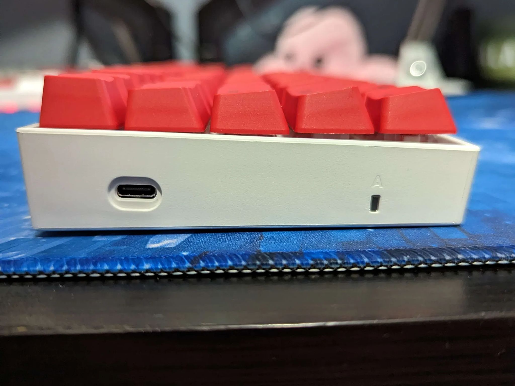 Redragon K630 - Red Keycaps