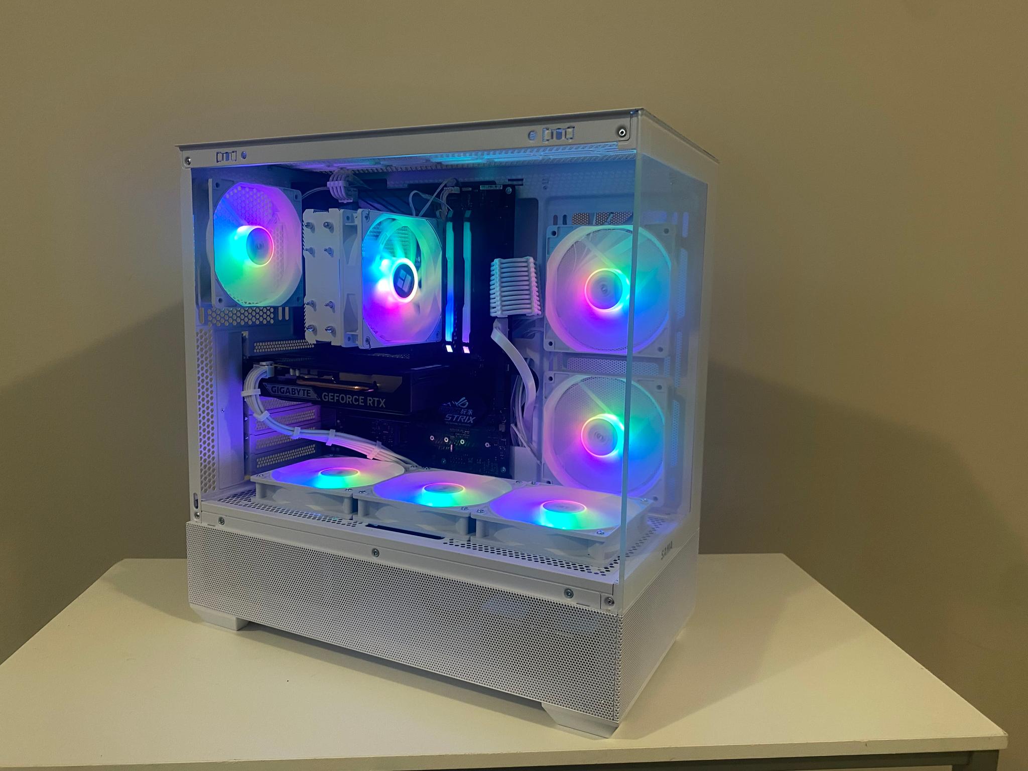 White RGB Gaming PC | Ryzen 7 3700X | RTX 5050 8GB | 16GB RGB | 500GB M.2 SSD