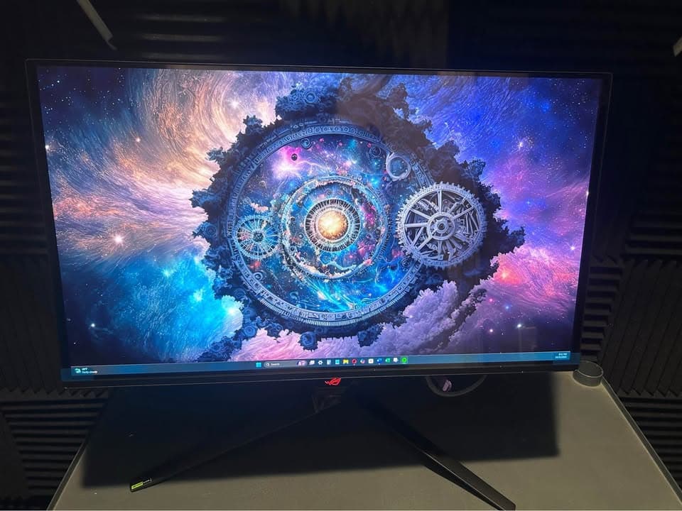 ASUS ROG QD-OLED 27" 4K (3840x2160) 240Hz Gaming Monitor PG27UCDM (Total Time Used less than 3 Days)