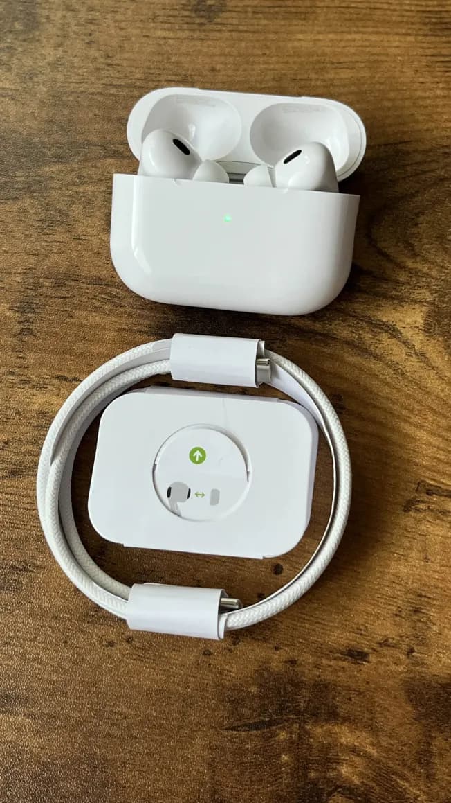 Open Box AirPods Pro 2nd Generation USB Type-C with ANC and MagSafe Wireless Charging