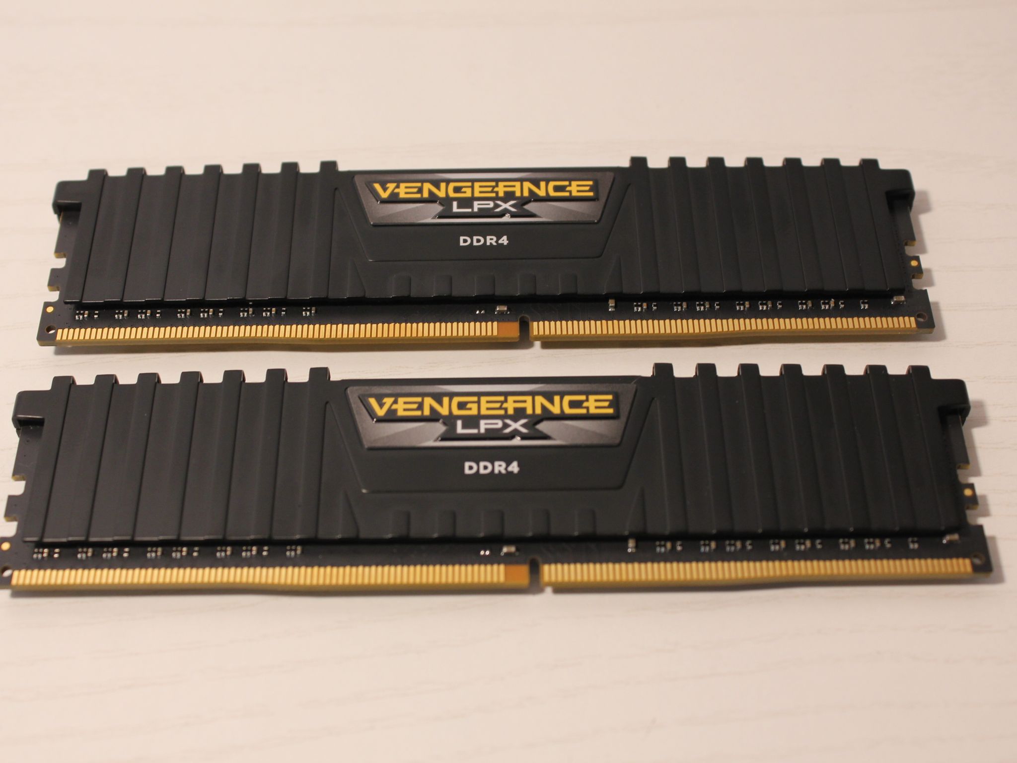 16GB | Corsair Vengeance LPX | DDR4 | 3200MHz | CL16