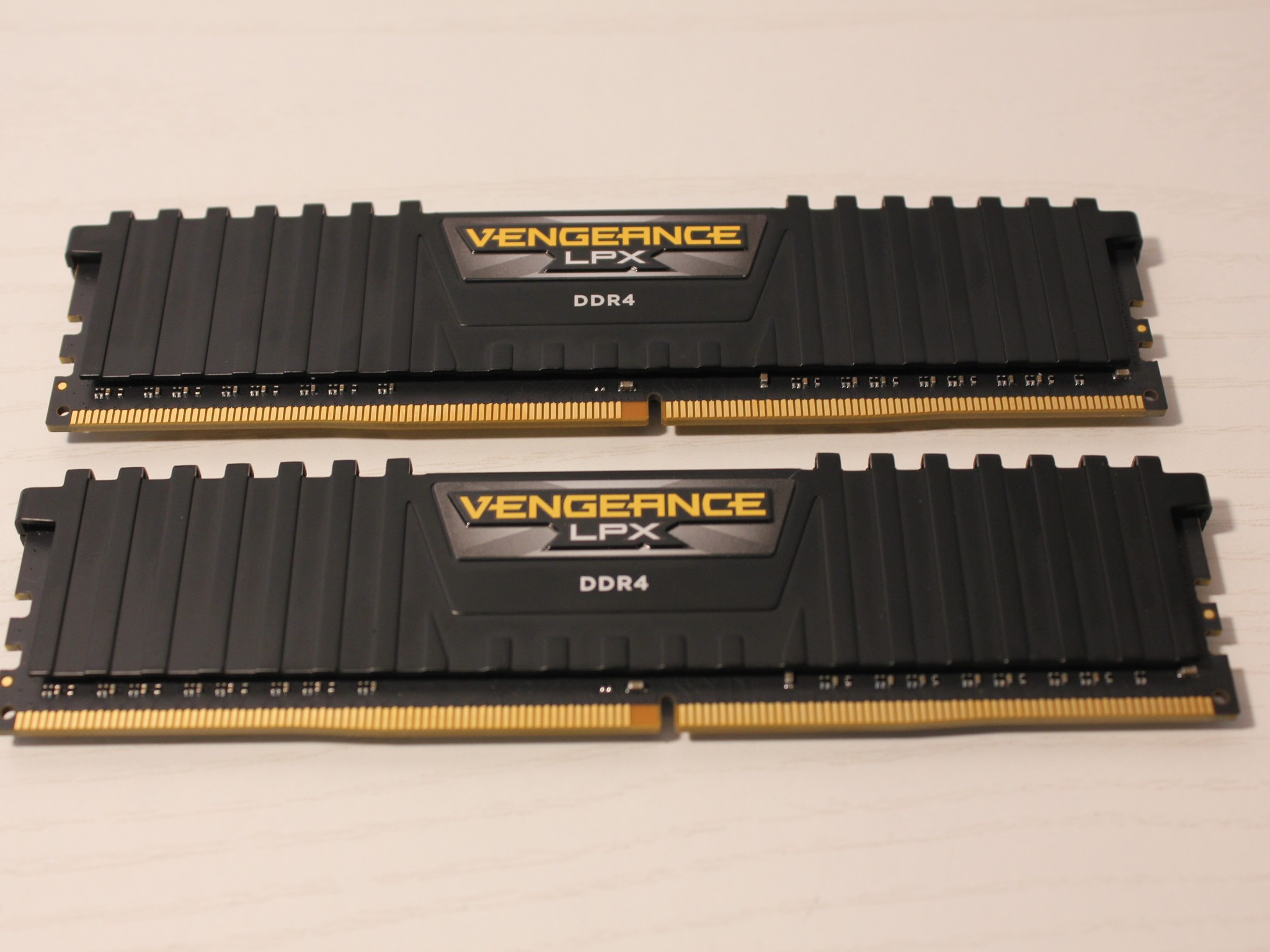 16GB | Corsair Vengeance LPX | DDR4 | 3200MHz | CL16