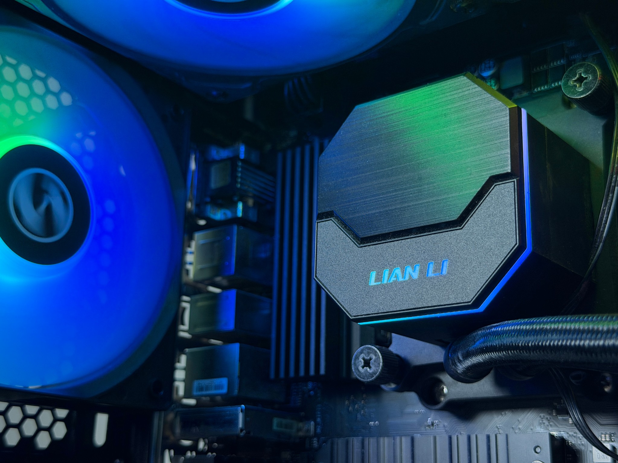 FREE SHIP | 🖤 Ryzen 9 5900x | RTX 4070 | 32gb RAM | 1TB SSD | 1440p Gaming PC 🖤