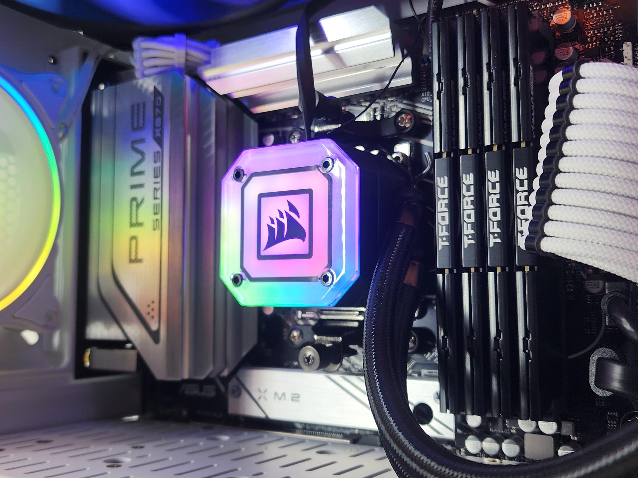 Gaming PC Ryzen 7 9700X 32GB RAM 1TB SSD RX 7800 XT 16GB Windows 11 Computer