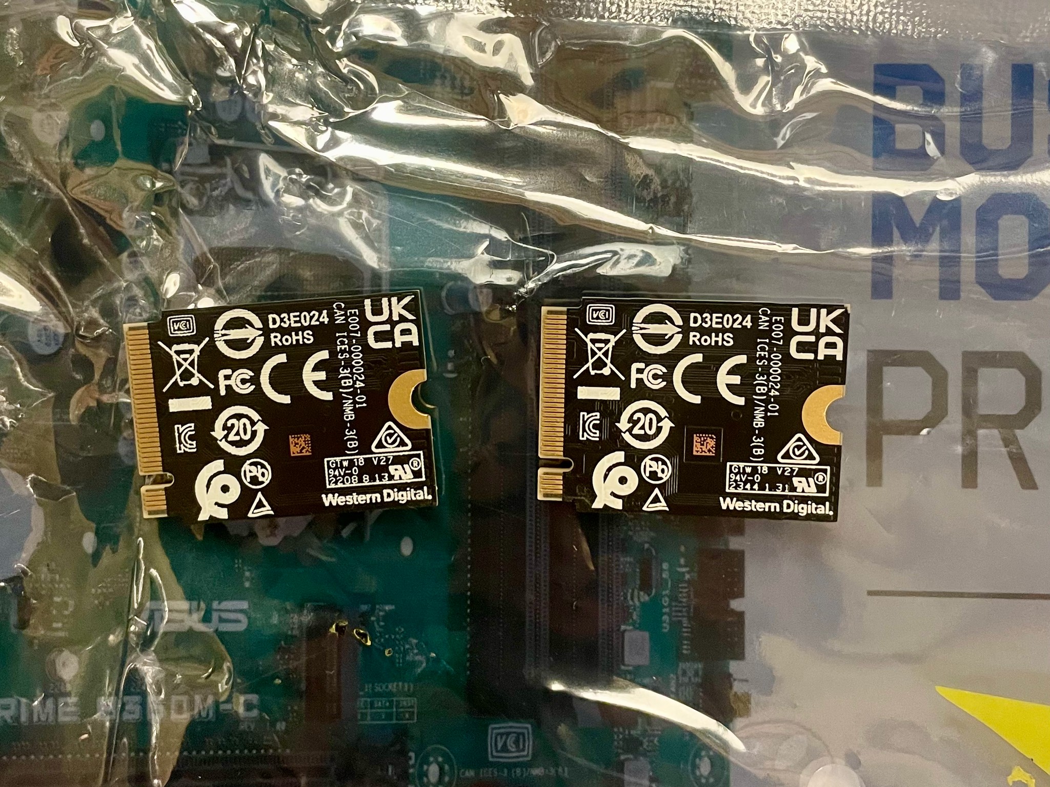 2 Pack of Western Digital 256GB m.2 2230 Gen4 x 4