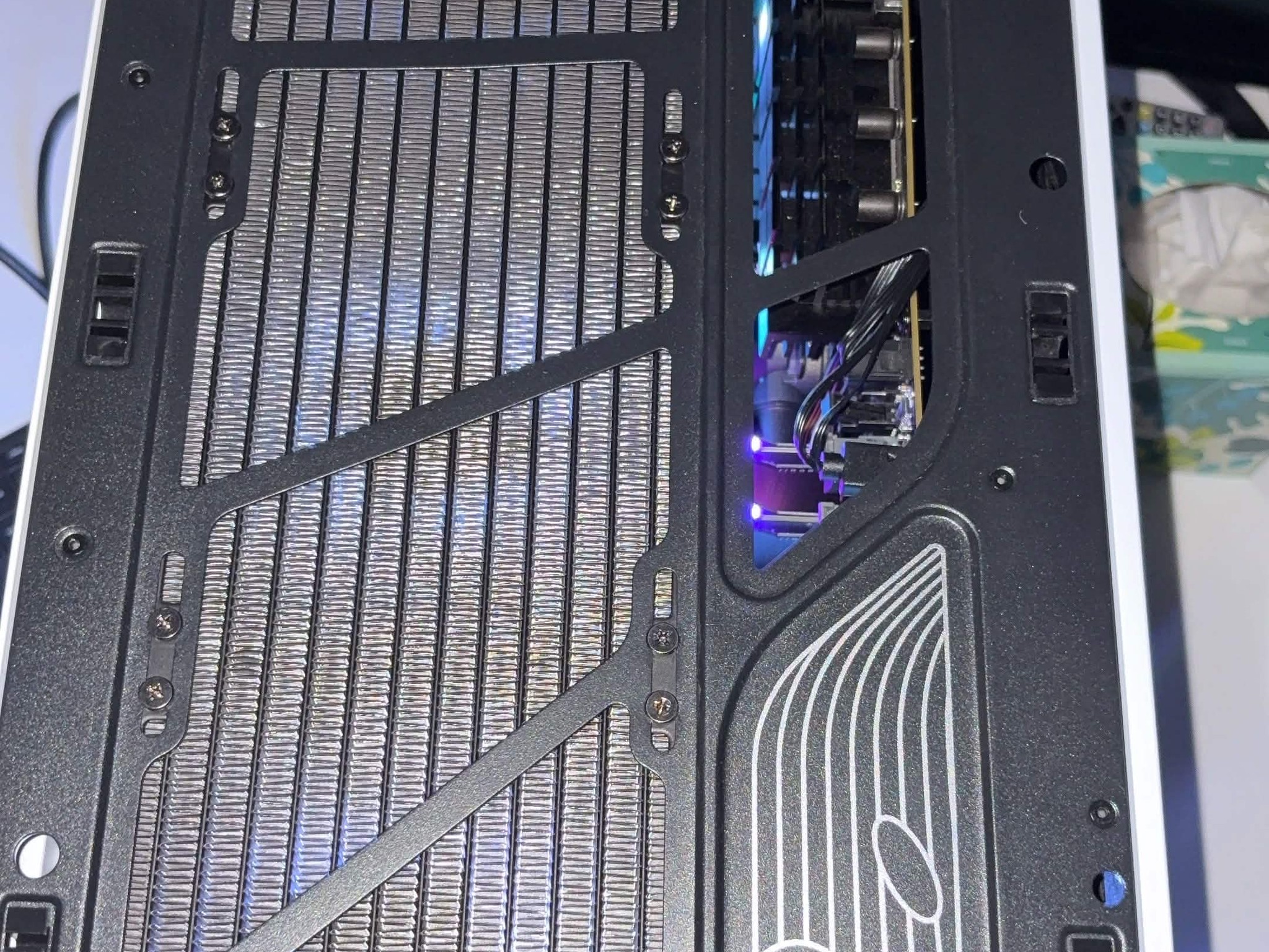 GeForce RTX 4090 Custom Gaming PC - Ryzen 7 9800X3D, 32GB RAM, 2TB NVMe SSD