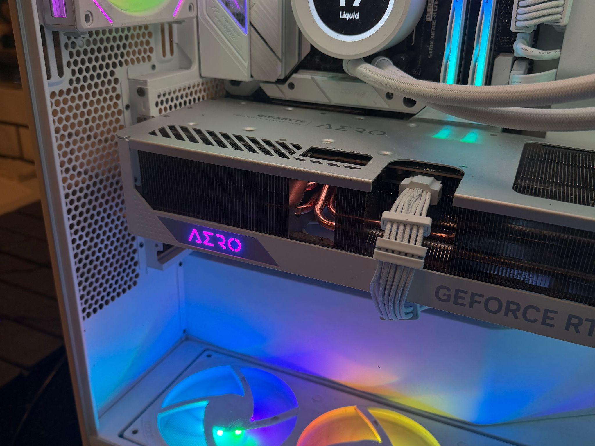 GeForce RTX 4080 Super Custom Gaming PC - Ryzen 7 7800X3D