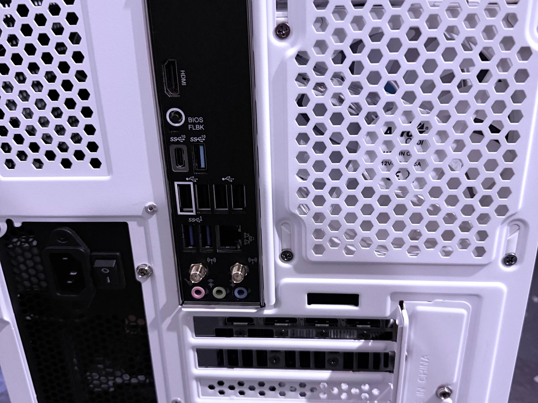⚪️"Polar Halo"🌈| 1440p Gaming | RTX 5060 | Ryzen 7 8700F | 16GB DDR5 | 1TB SSD | Free Shipping