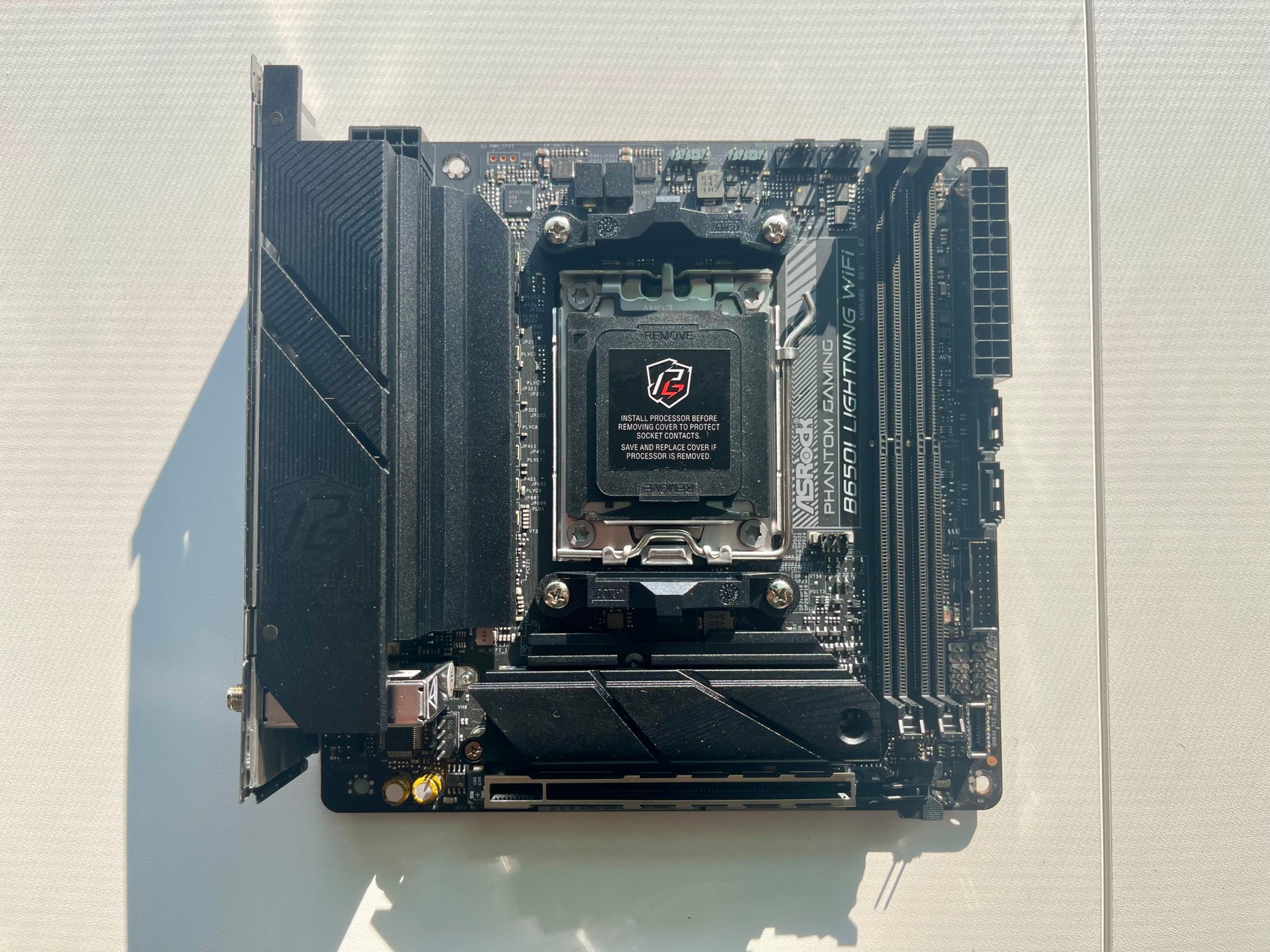 ASRock B650I Lightning WiFi, used (like-new)