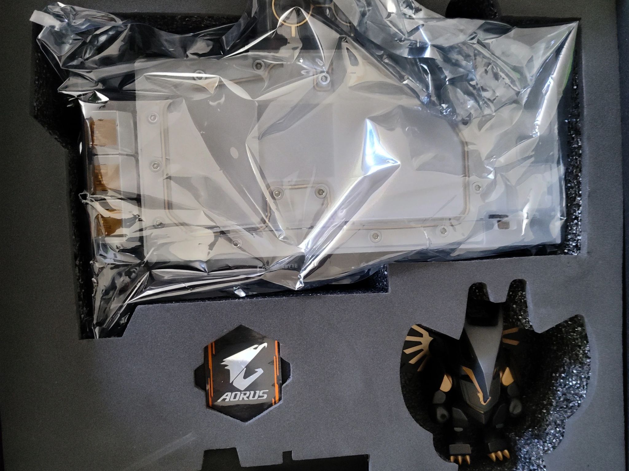 Gigabyte Aorus GeForce RTX Xtreme Waterforce WB 10G (rev. 2.0)