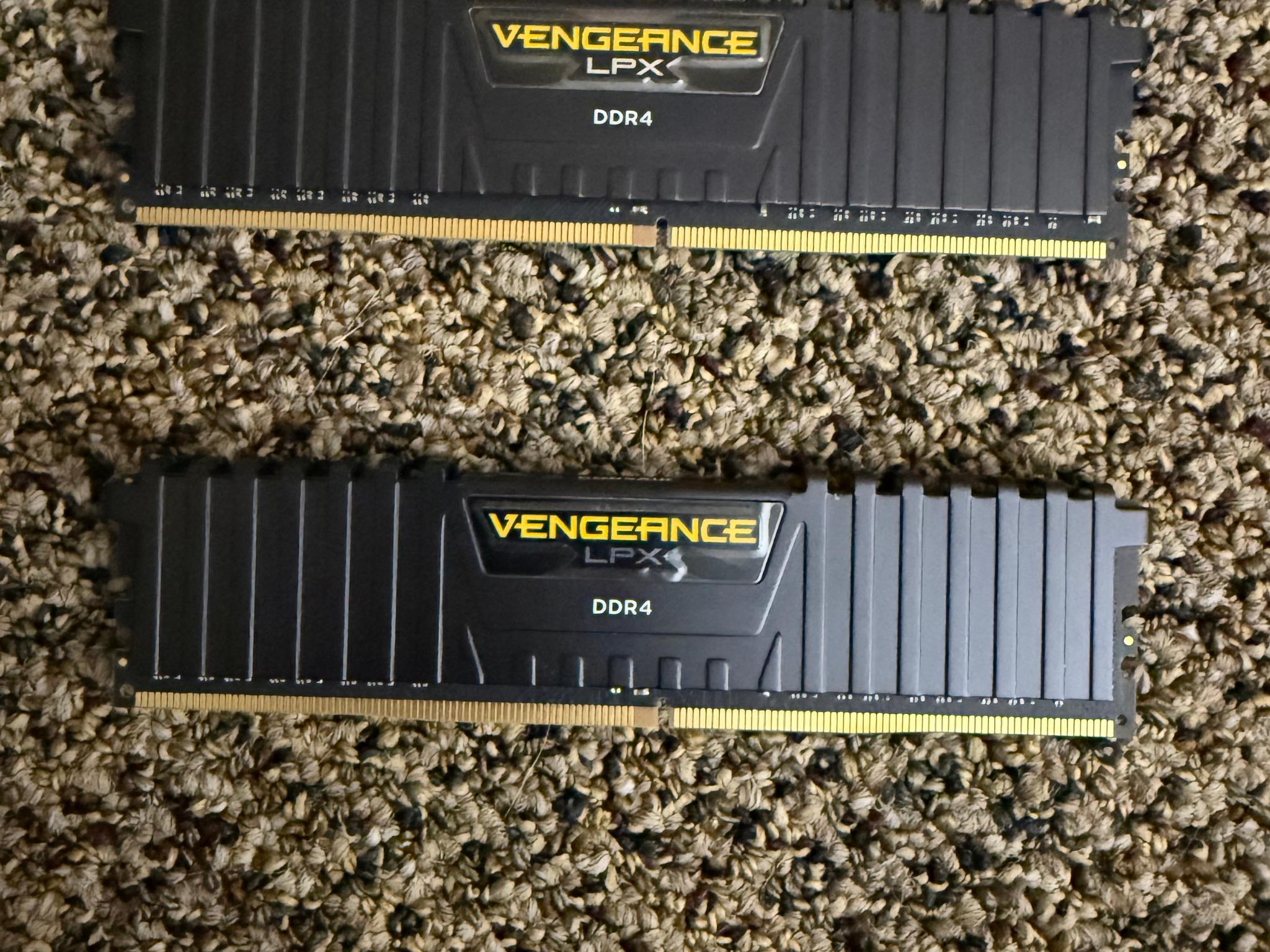 Corsair Vengeance LPX 16GB (2 x 8GB) DDR4-3200