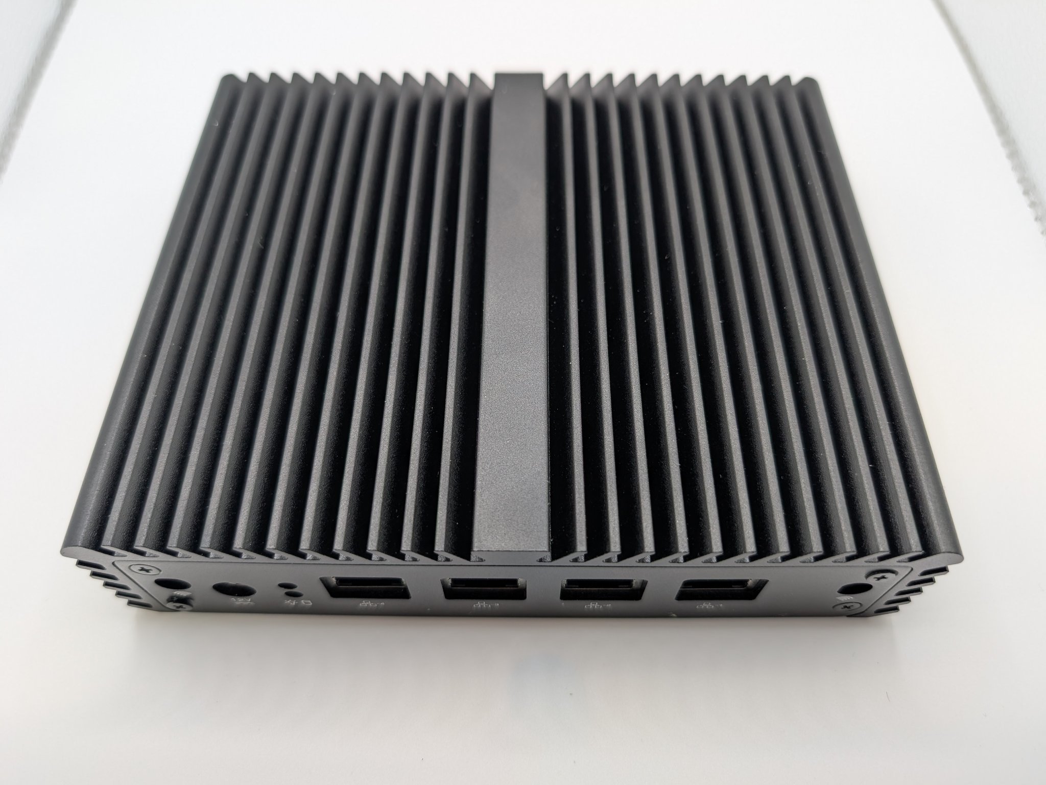 Qotom Four LAN Mini PC