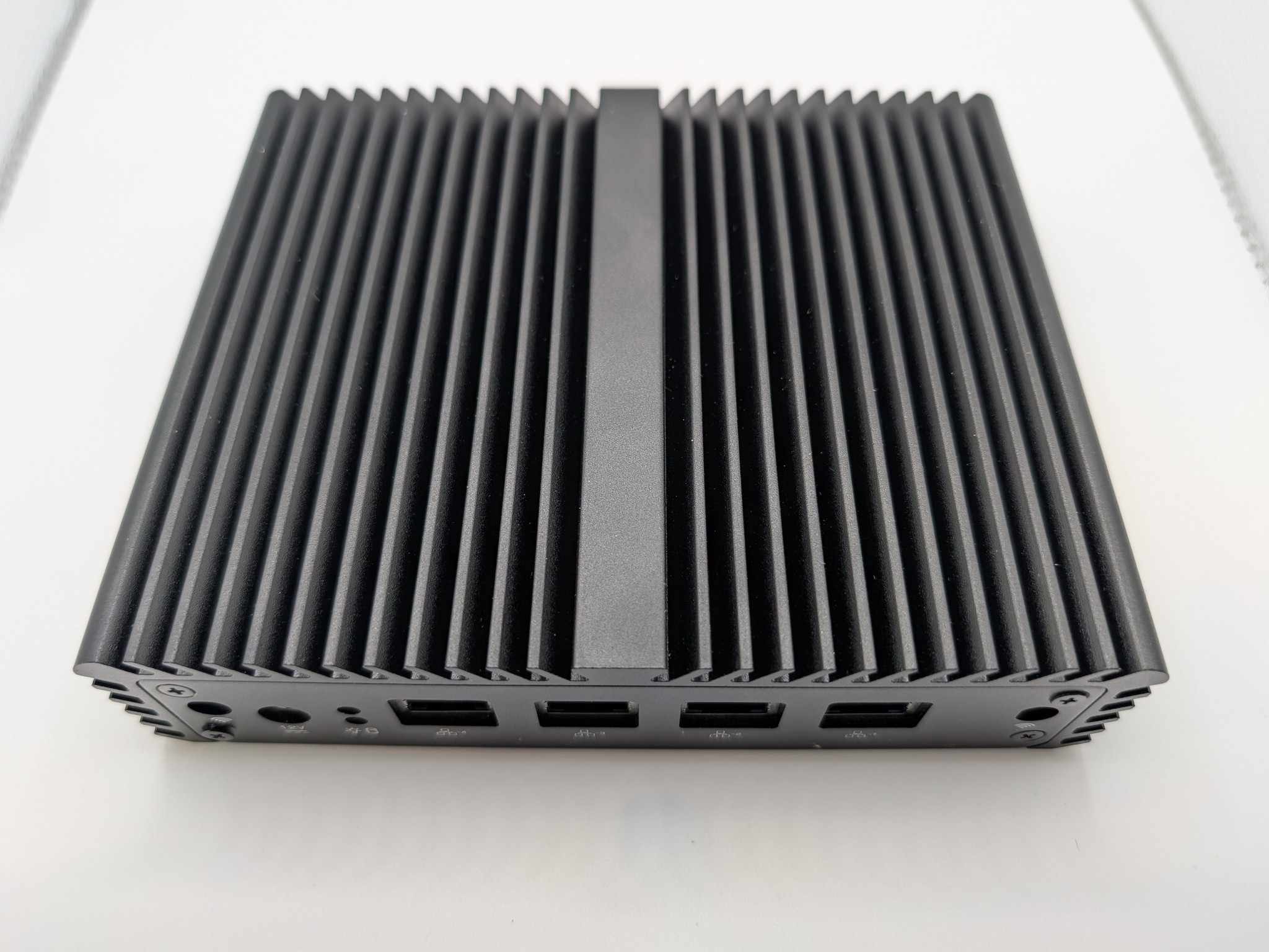 Qotom Four LAN Mini PC