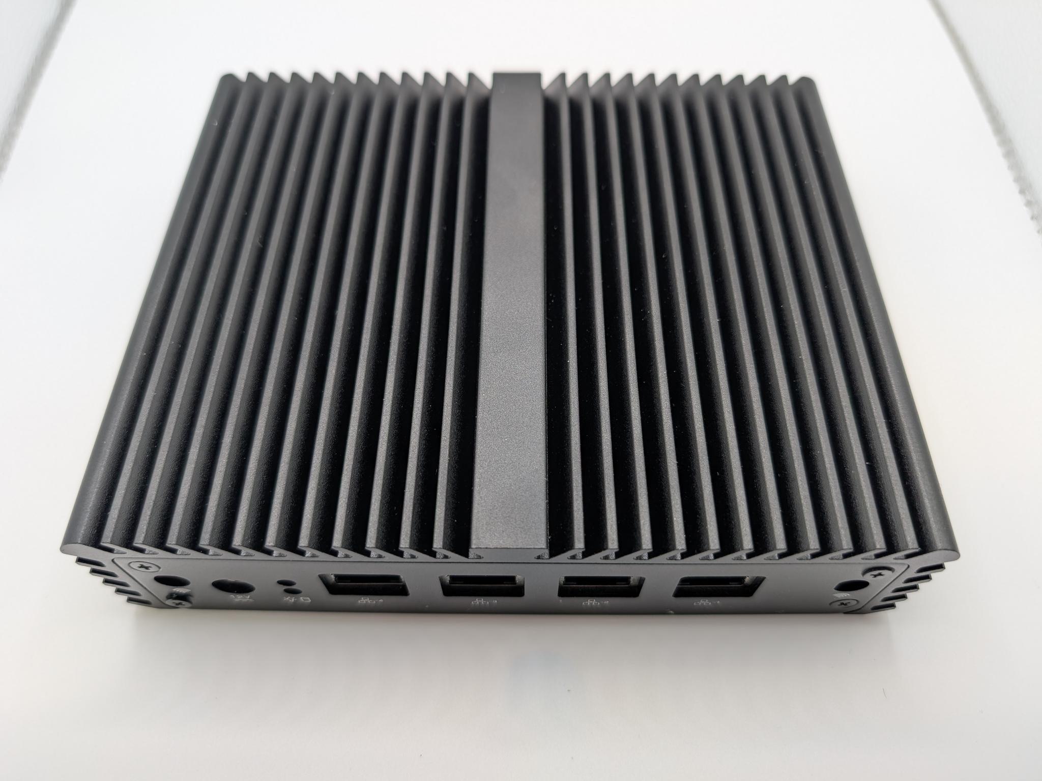Qotom Four LAN Mini PC