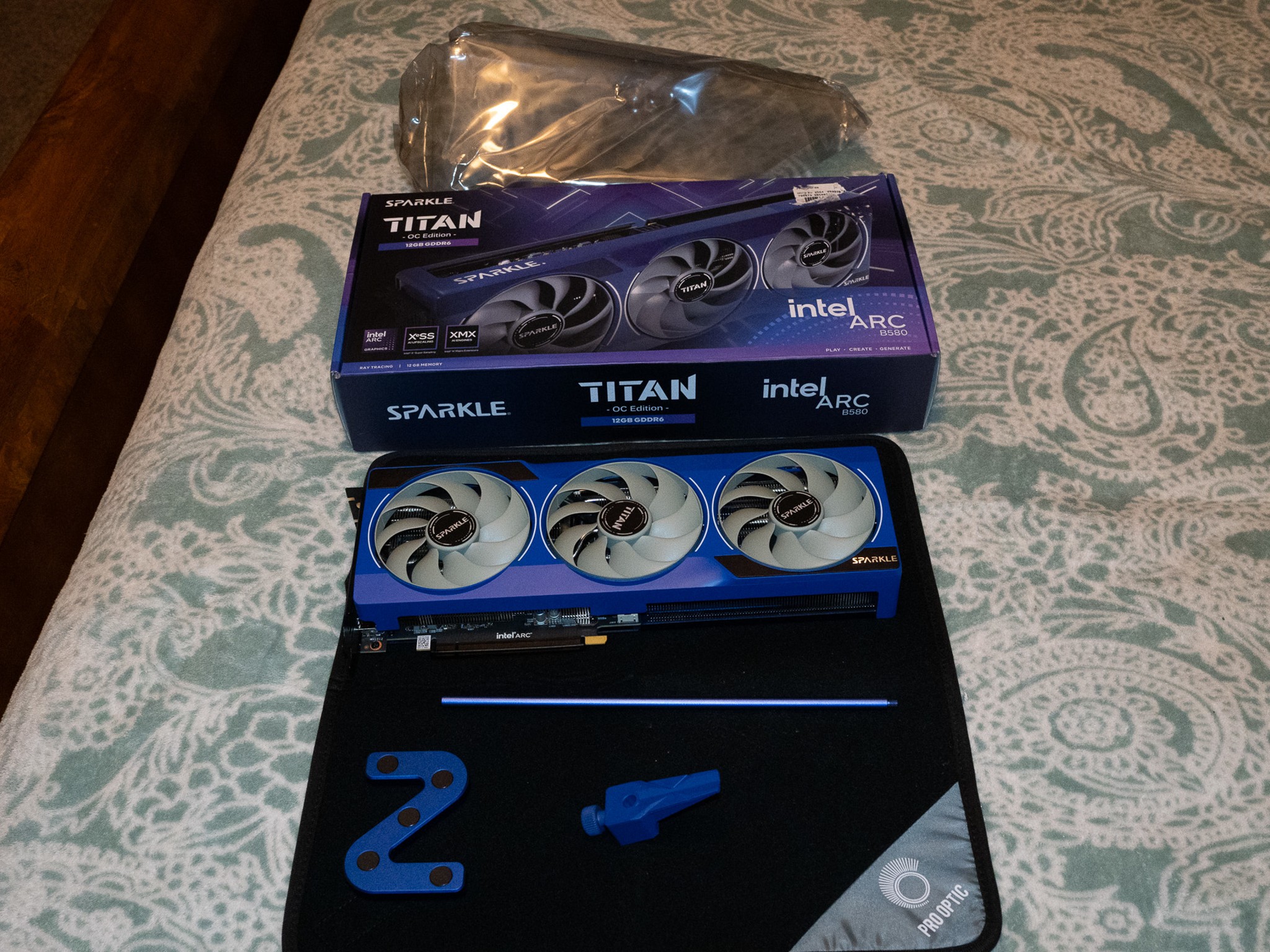 Sparkle Titan Intel B580