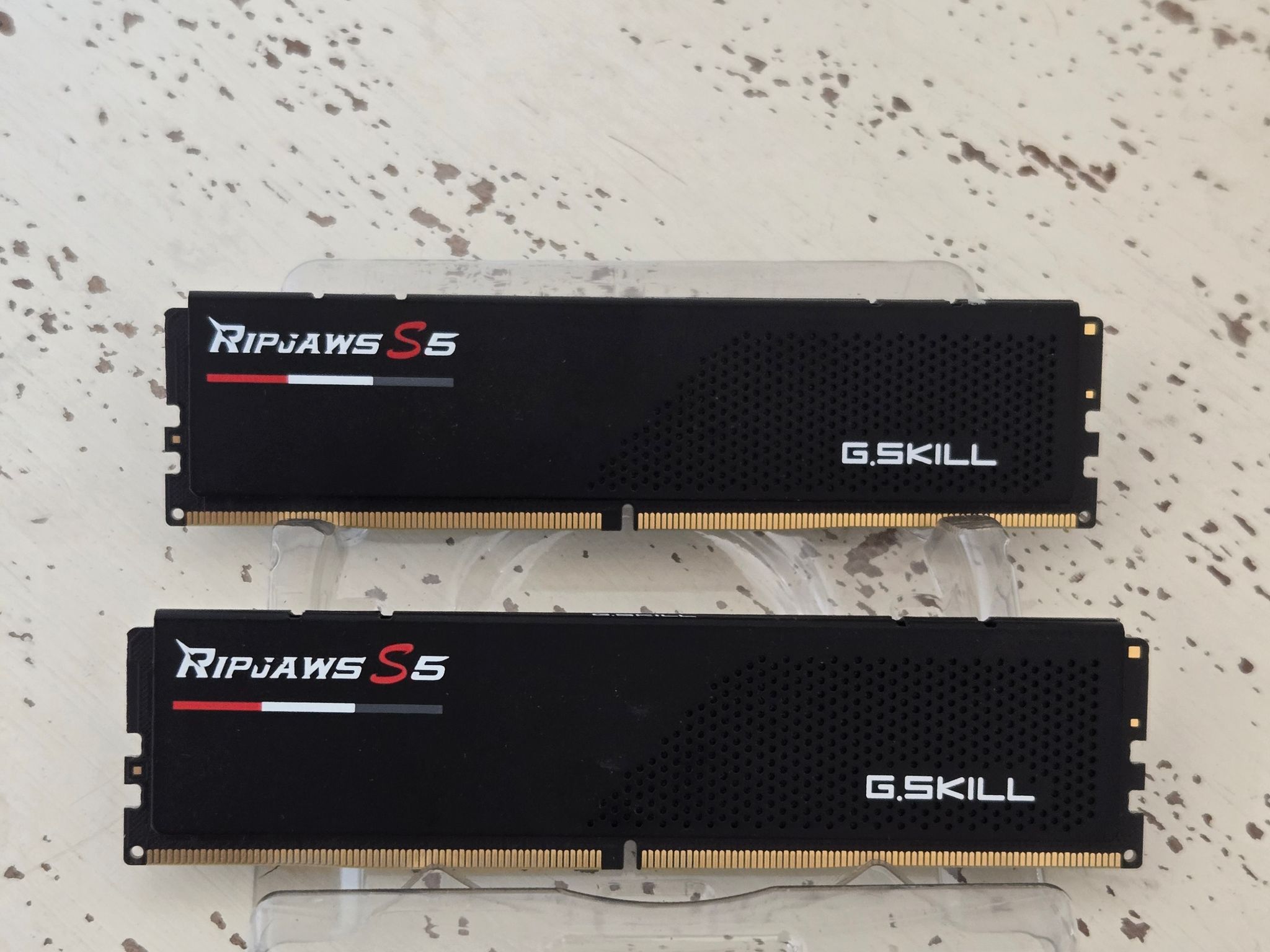 32GB (2x16GB) G-Skill Ripjaws 6000MHz CL32