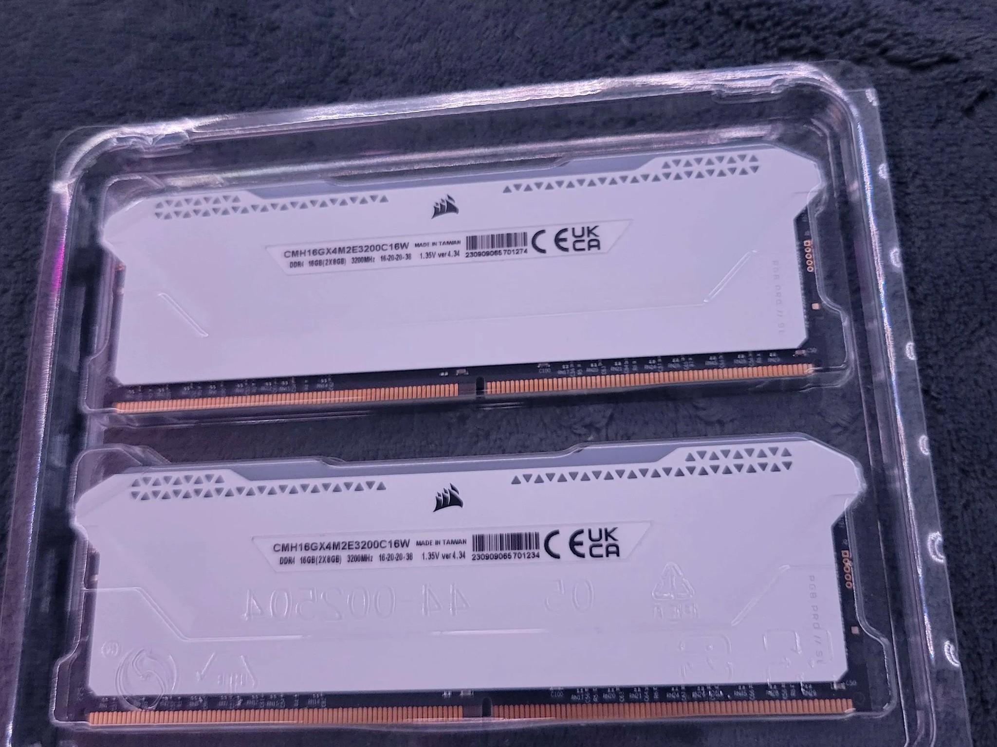 Corsair Vengeance RGB Pro SL 16GB (2x8GB) DDR4-3200 Ram