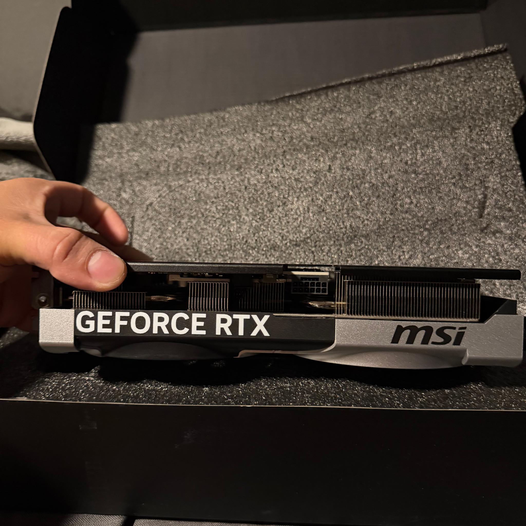 MSI VENTUS 2X OC BLACK GeForce RTX 5070