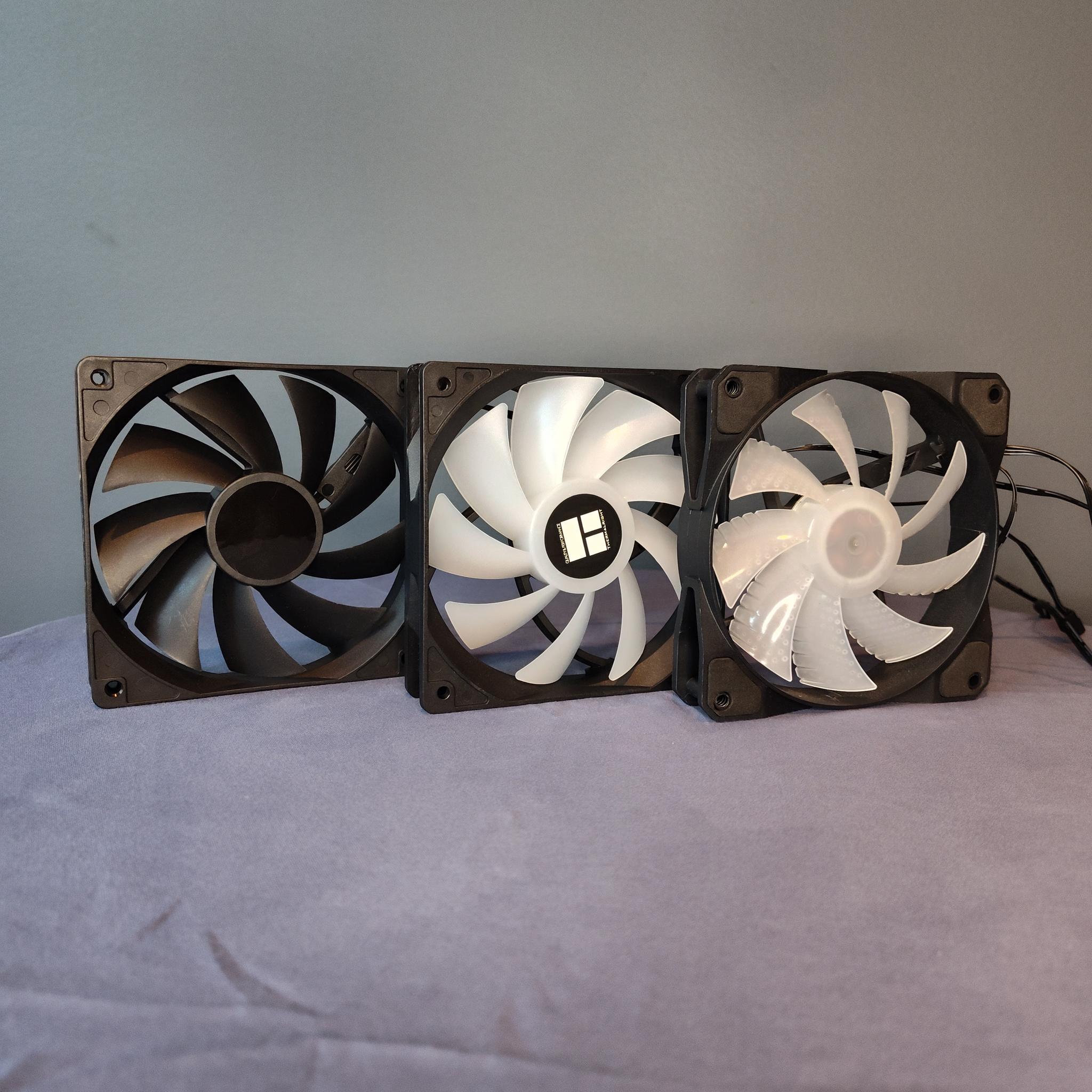 Various 120mm Case Fans New and Used 14 Total Fans