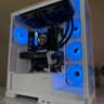 Ryzen 7 2700 | RTX 2070 SUPER | 16 gb ram | 512gb ssd | win 11 home activated