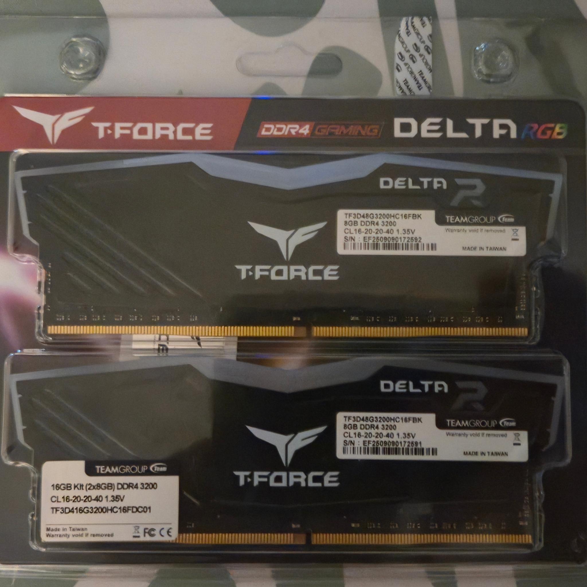 TEAMGROUP T-Force Delta RGB 16GB (2×8) DDR4-3200 CL16 16-20-20-40