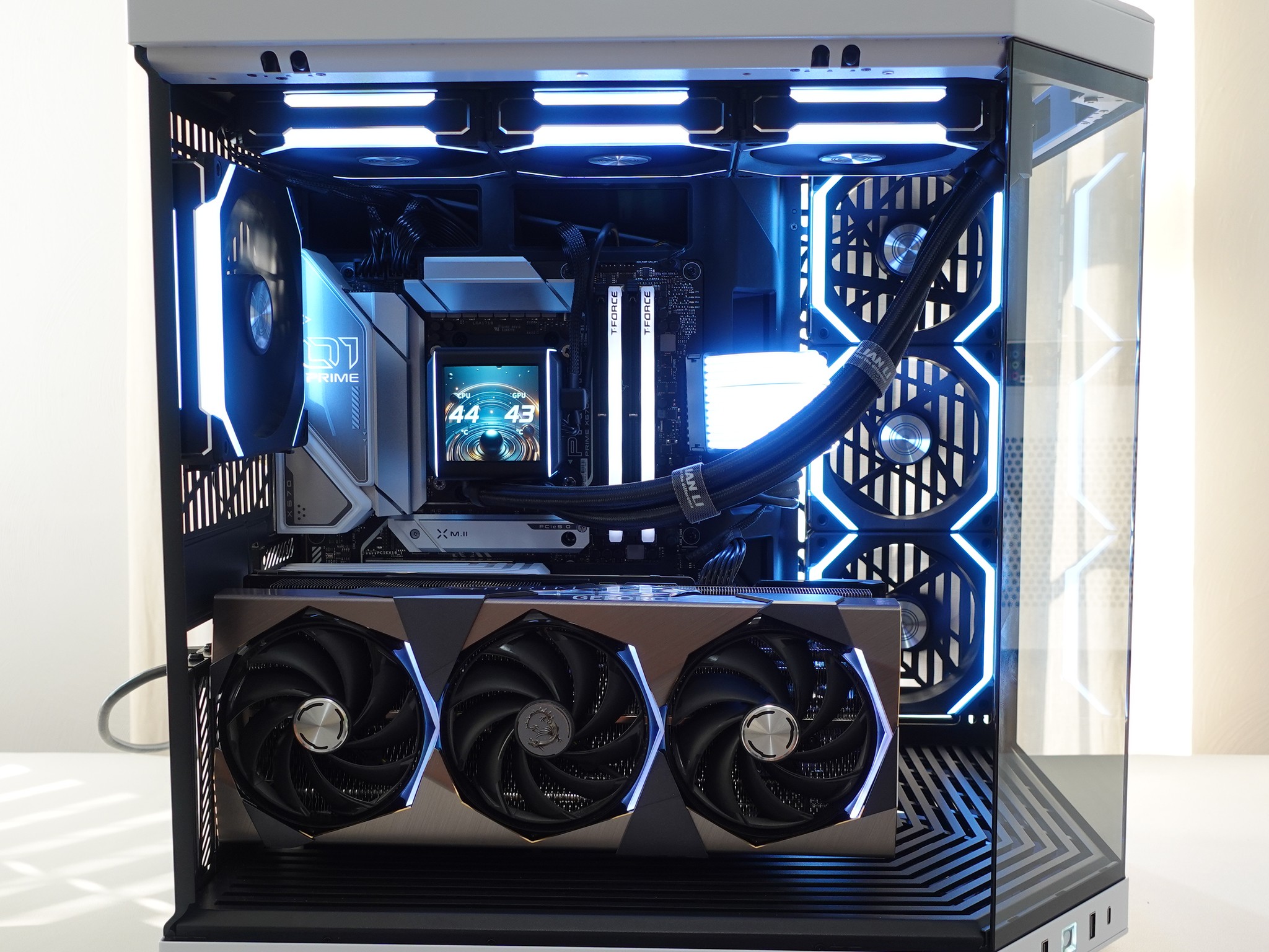 ✨🌪️ Ultra 4K Gaming PC AMD Ryzen 7 7800X3D MSI SUPRIM X RTX 4090 2TB NVMe DDR5-6400 Windows 11