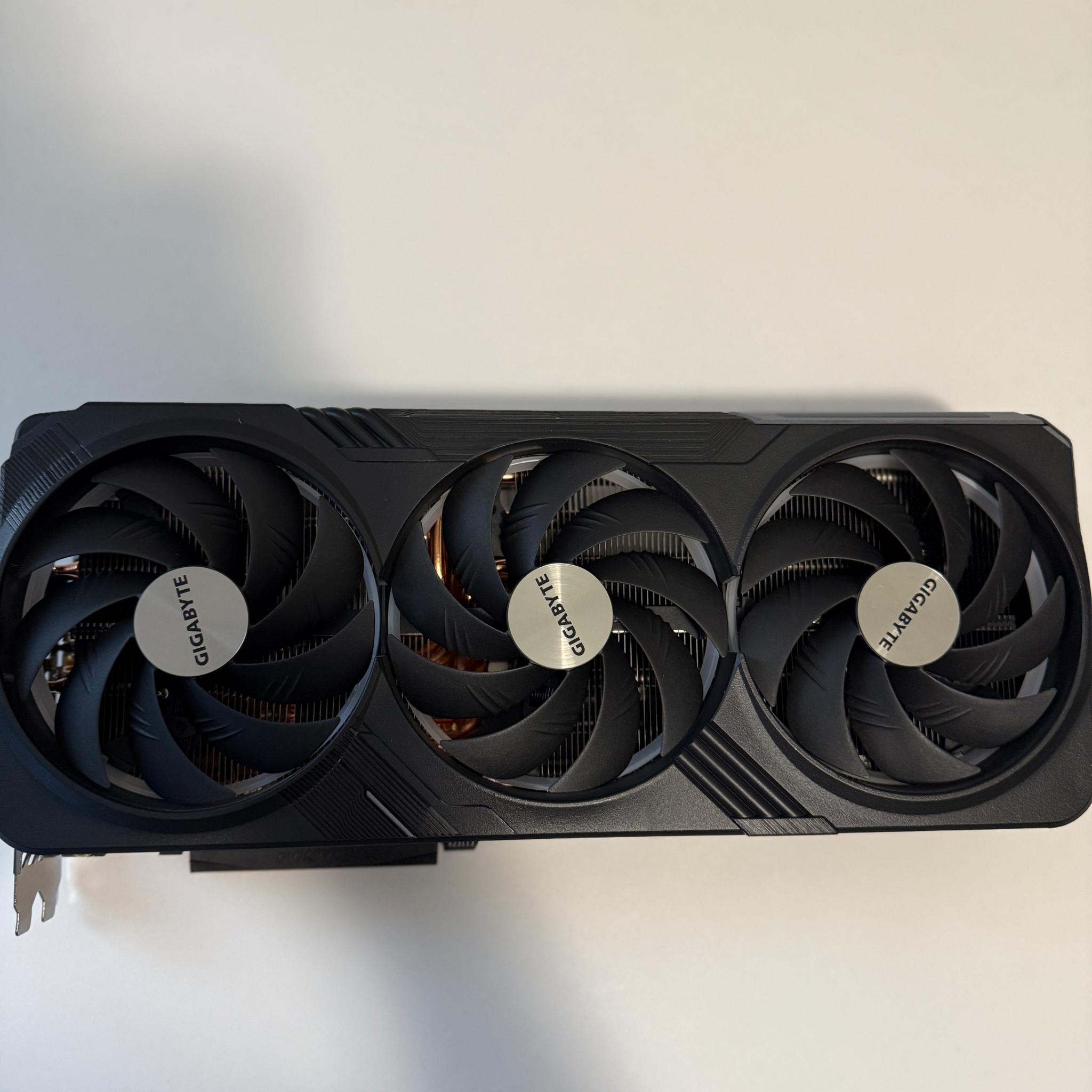 RTX 4080 Super - Gigabyte Gaming OC 16G