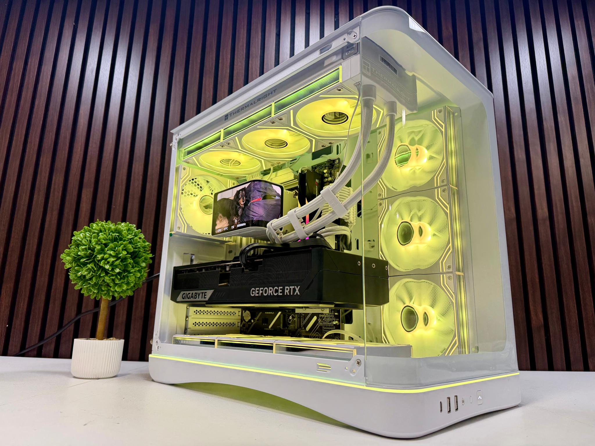 RTX 5090 | Ryzen 9950X3D | 64GB DDR5 | 4TB M.2 | 1200 Watt Gold PSU | LCD AIO