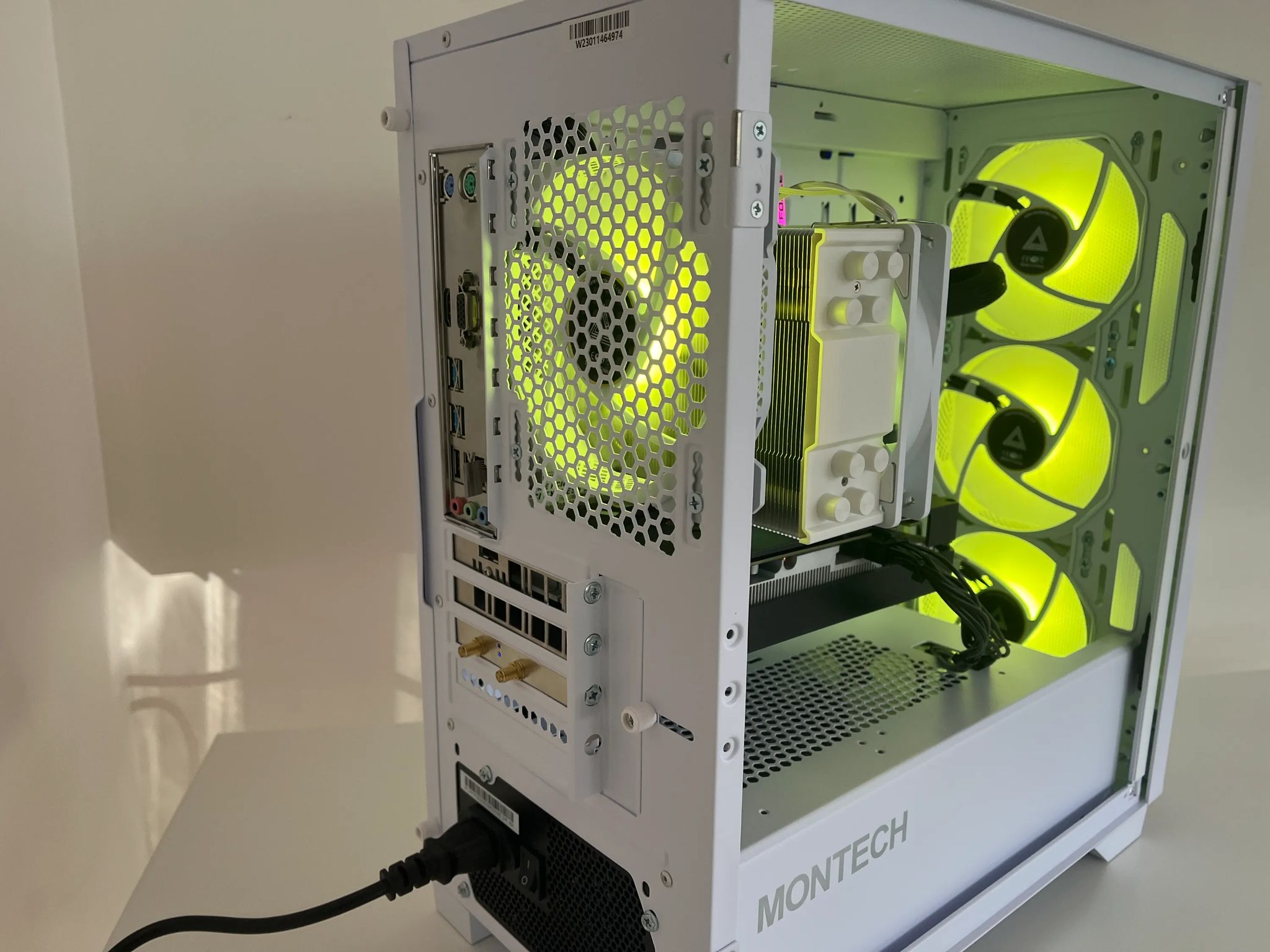RTX 3060m / Ryzen 5 5500 | WIFI | 32GB Ram | 1TB SSD | Windows 11 Activated