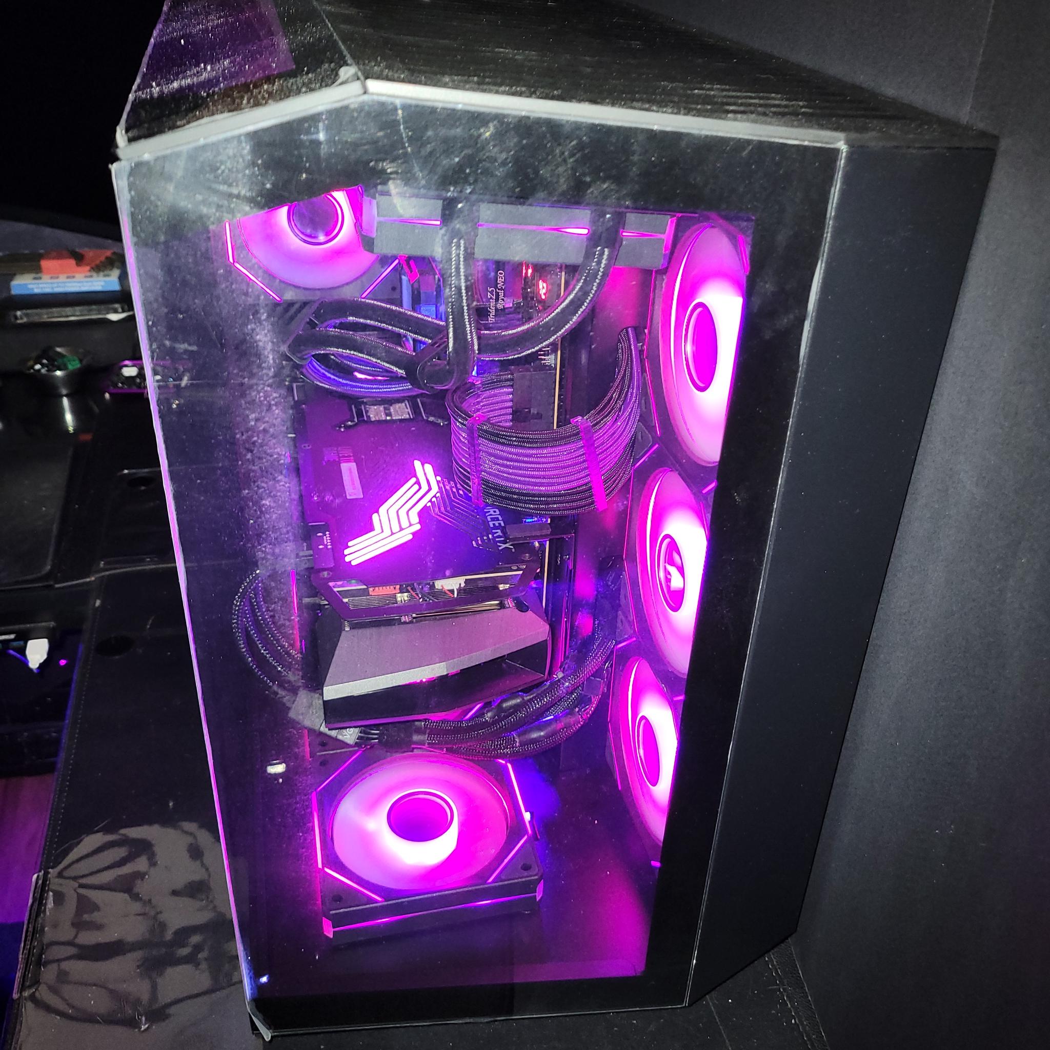 🎮 7800X3D • Zotac 4070 ti Super Amp HoloBlack 16gb • 32GB DDR5 • 2TB NVMe 🚀