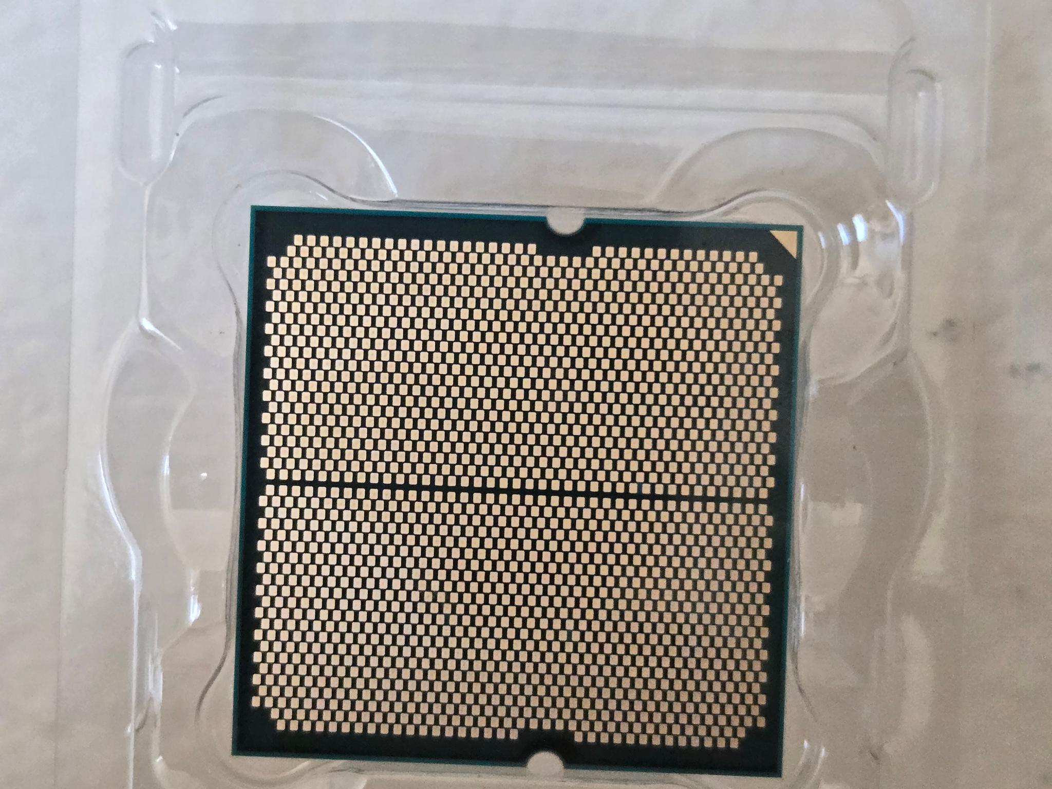 AMD Ryzen 7 7700X