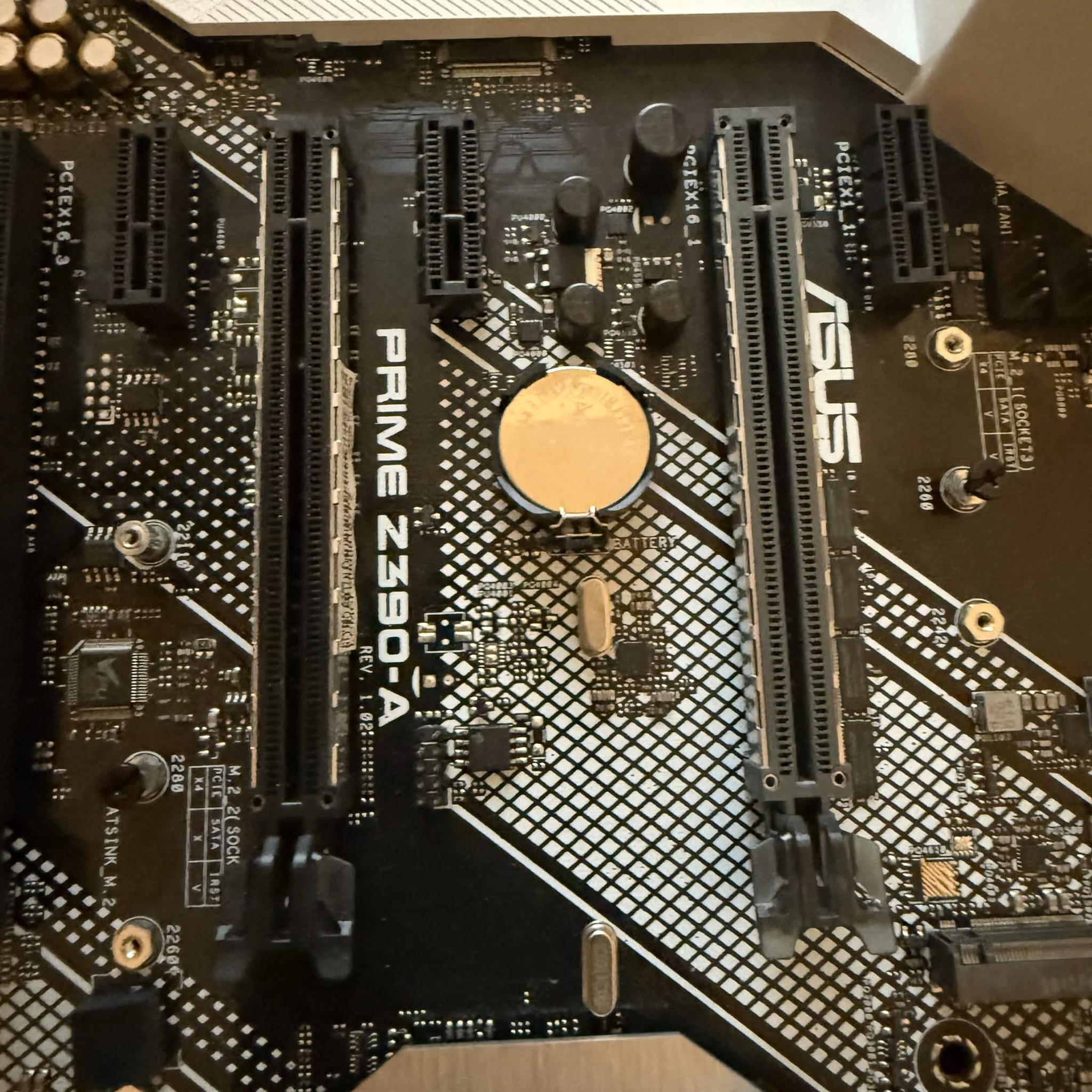 ASUS Prime Z390 + included CPU