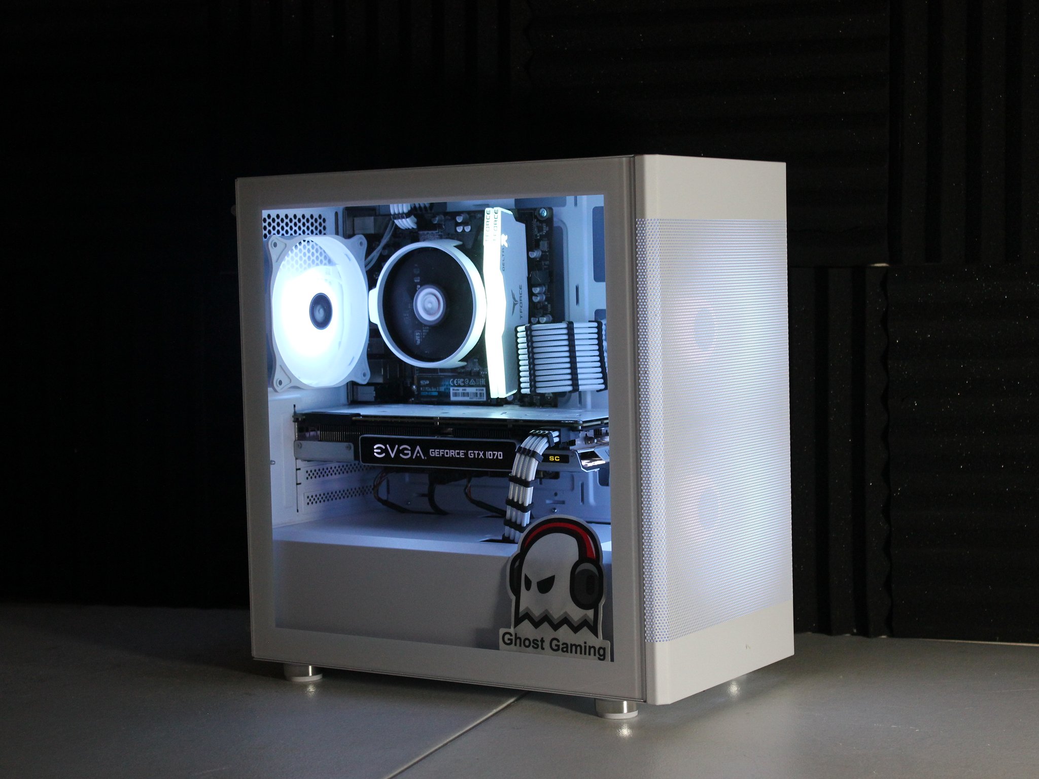 Custom Gaming Pc-ryzen 3| 1070