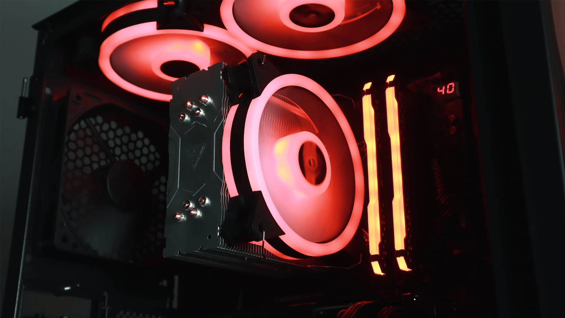 embr | i7 6700/GTX 980 RGB Gaming PC 