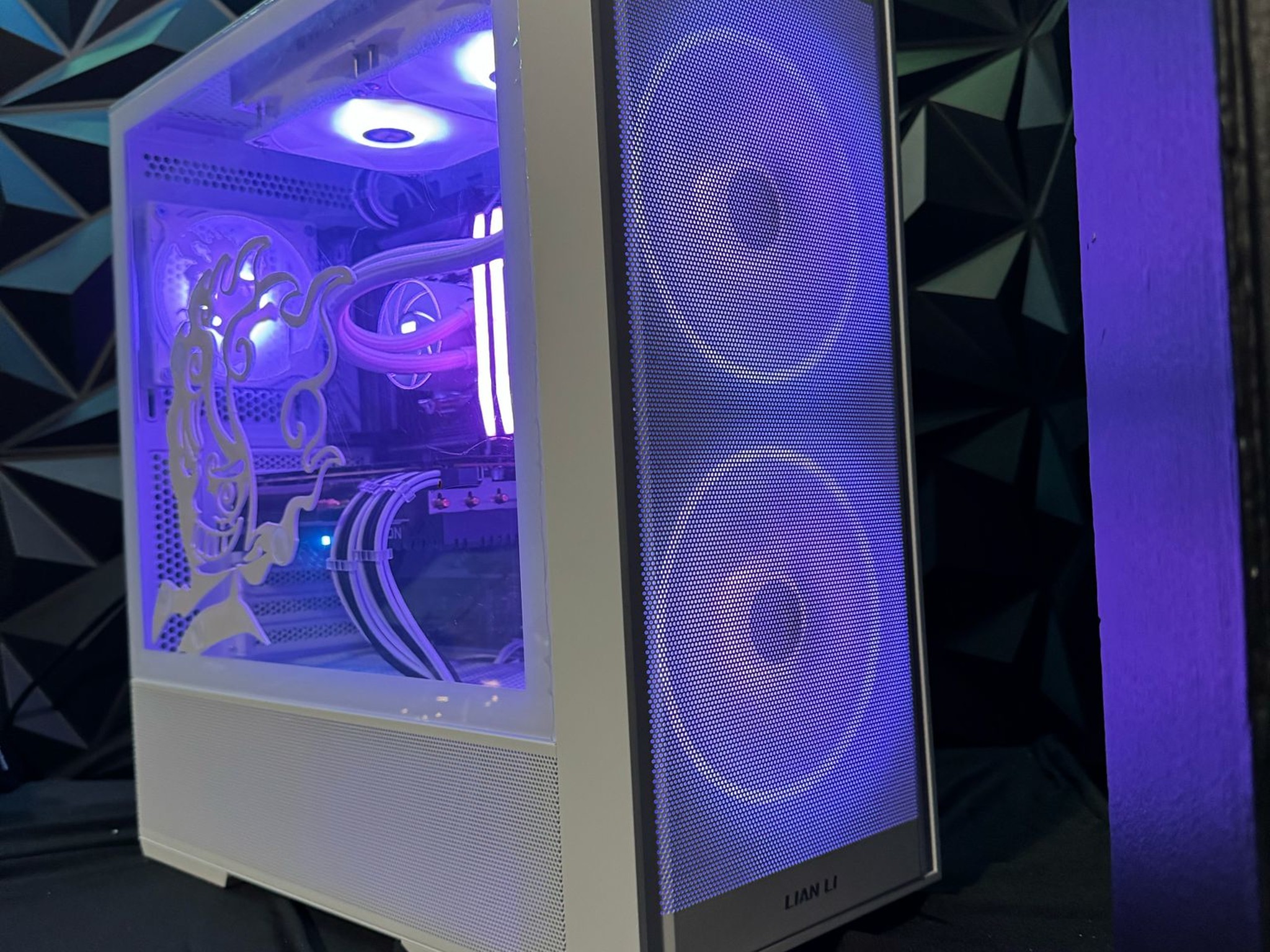 🏴‍☠️Luffy Gear 77 🏴‍☠️ Ryzen 7 7700X | RX 7800XT|32 GB DDR5| 1.5 TB NVMe|