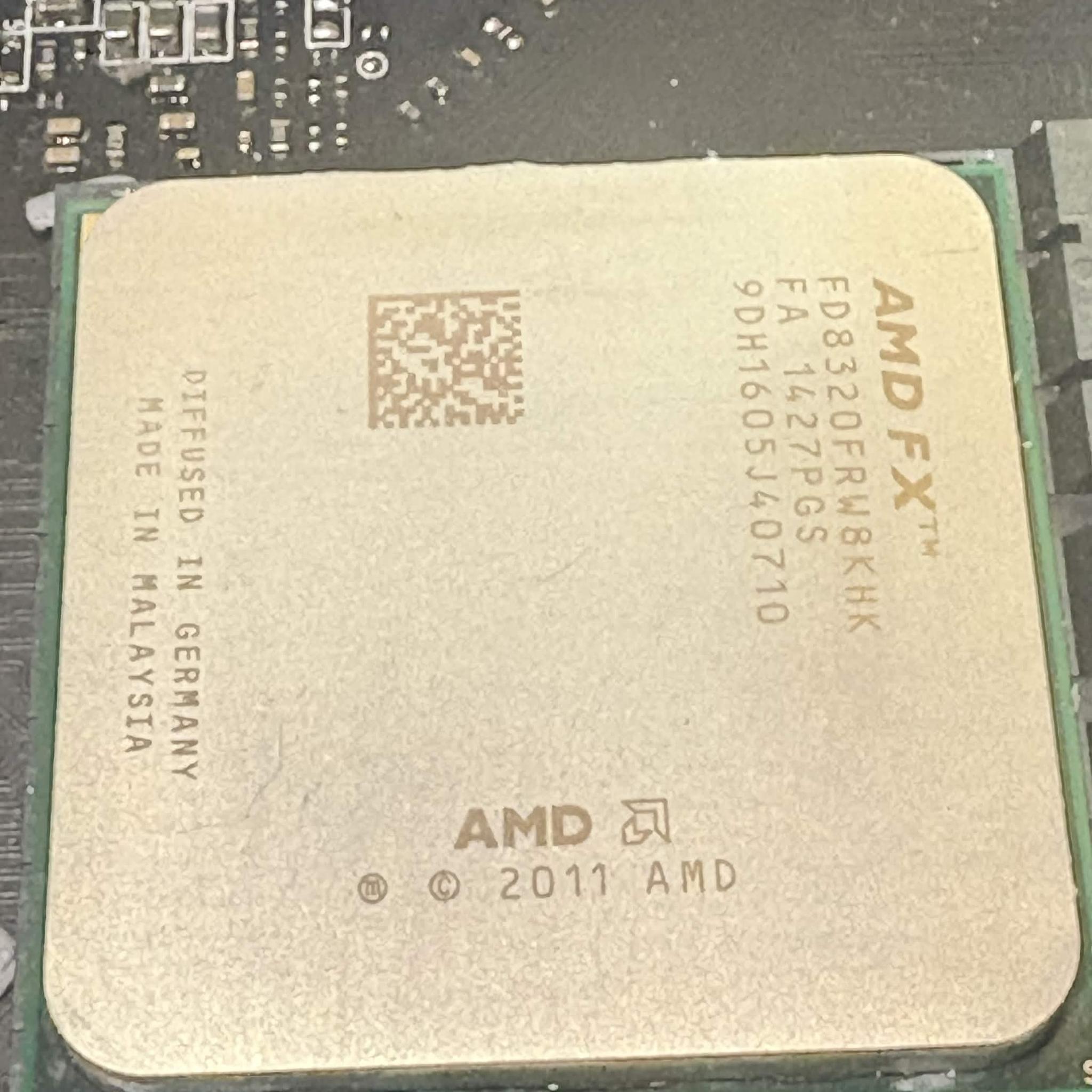 MSI 970 Gaming AM3+ Motherboard Combo FX-8320 CPU Kingston RAM
