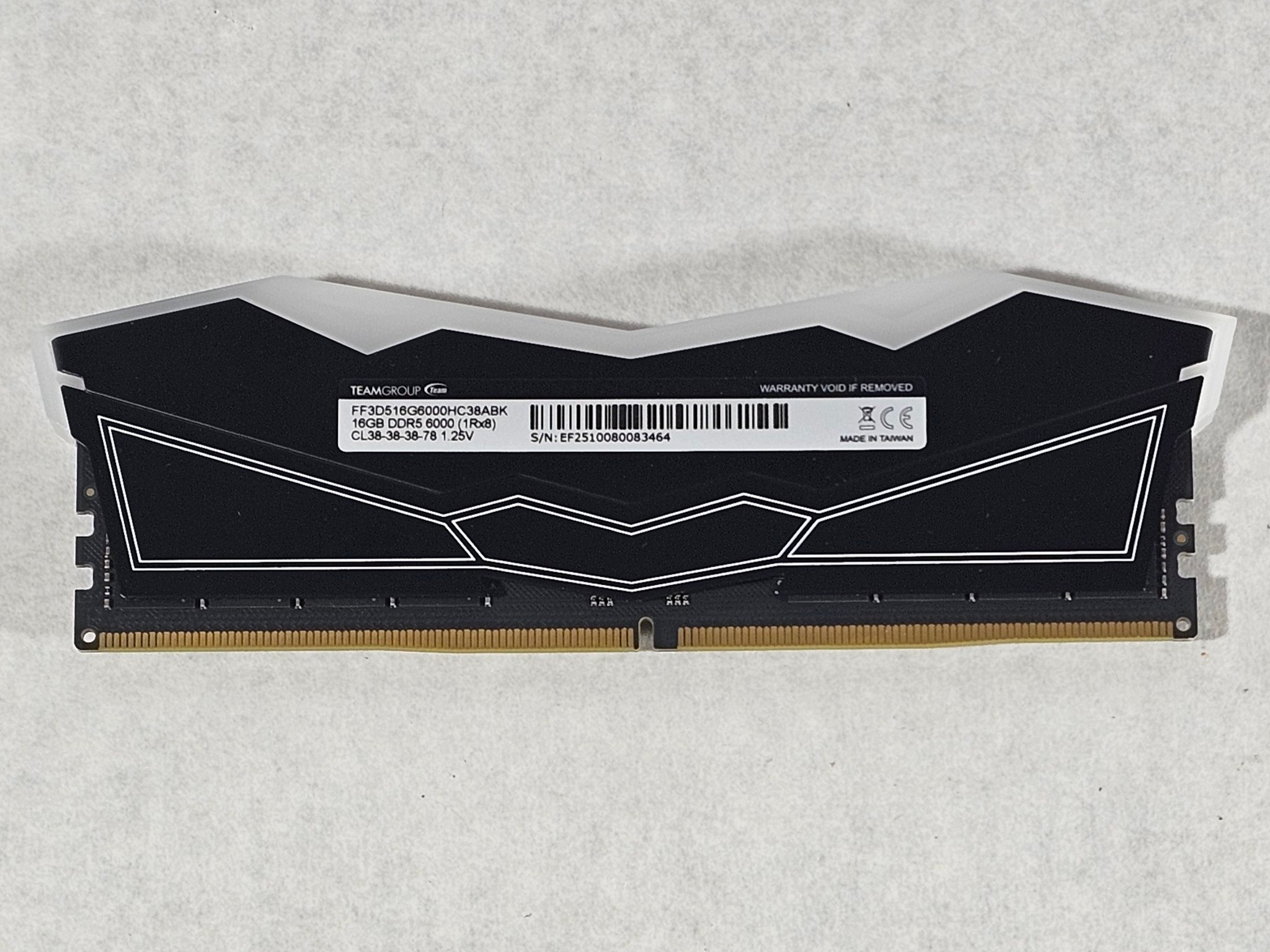 16GB DDR5 (1x16GB) CL38 6000MT/s T-FORCE DELTA R