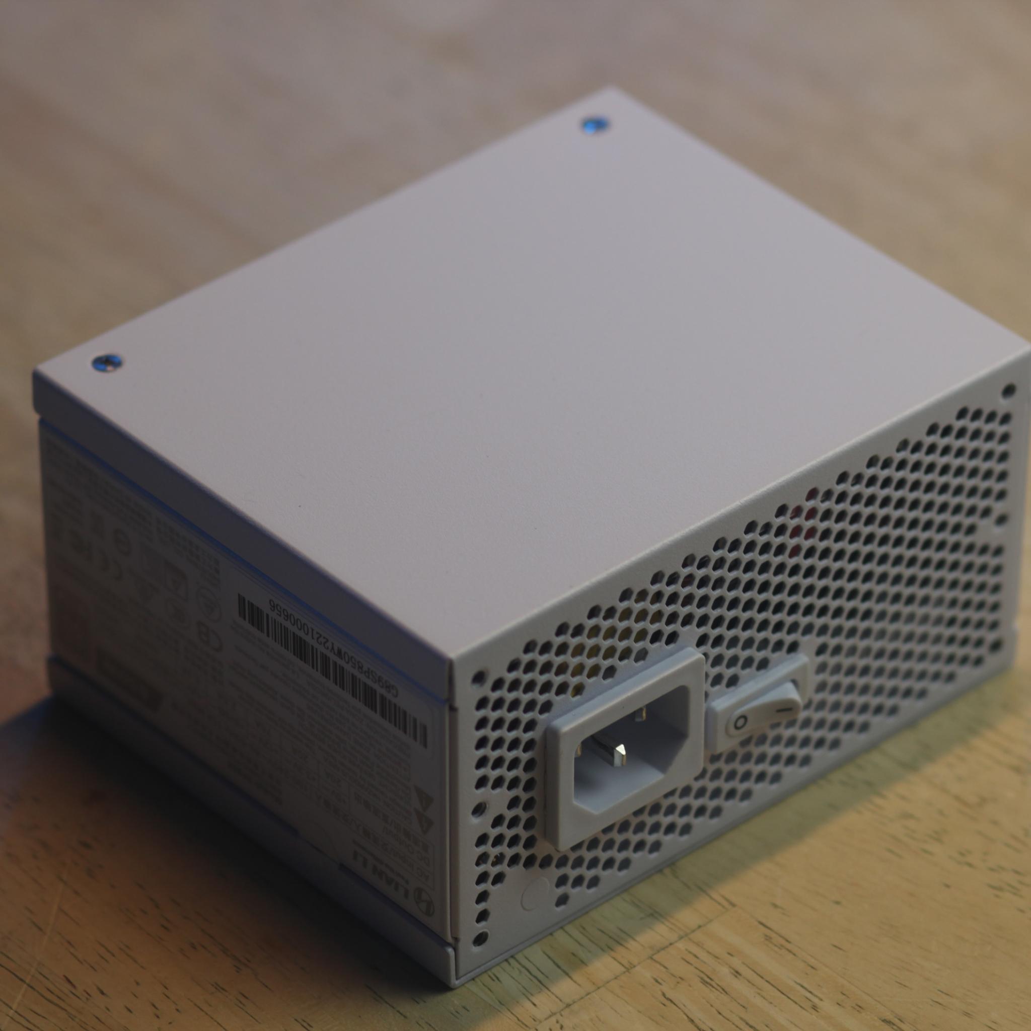 Lian Li SP850 80+ Gold SFX White PSU (Read Desc)