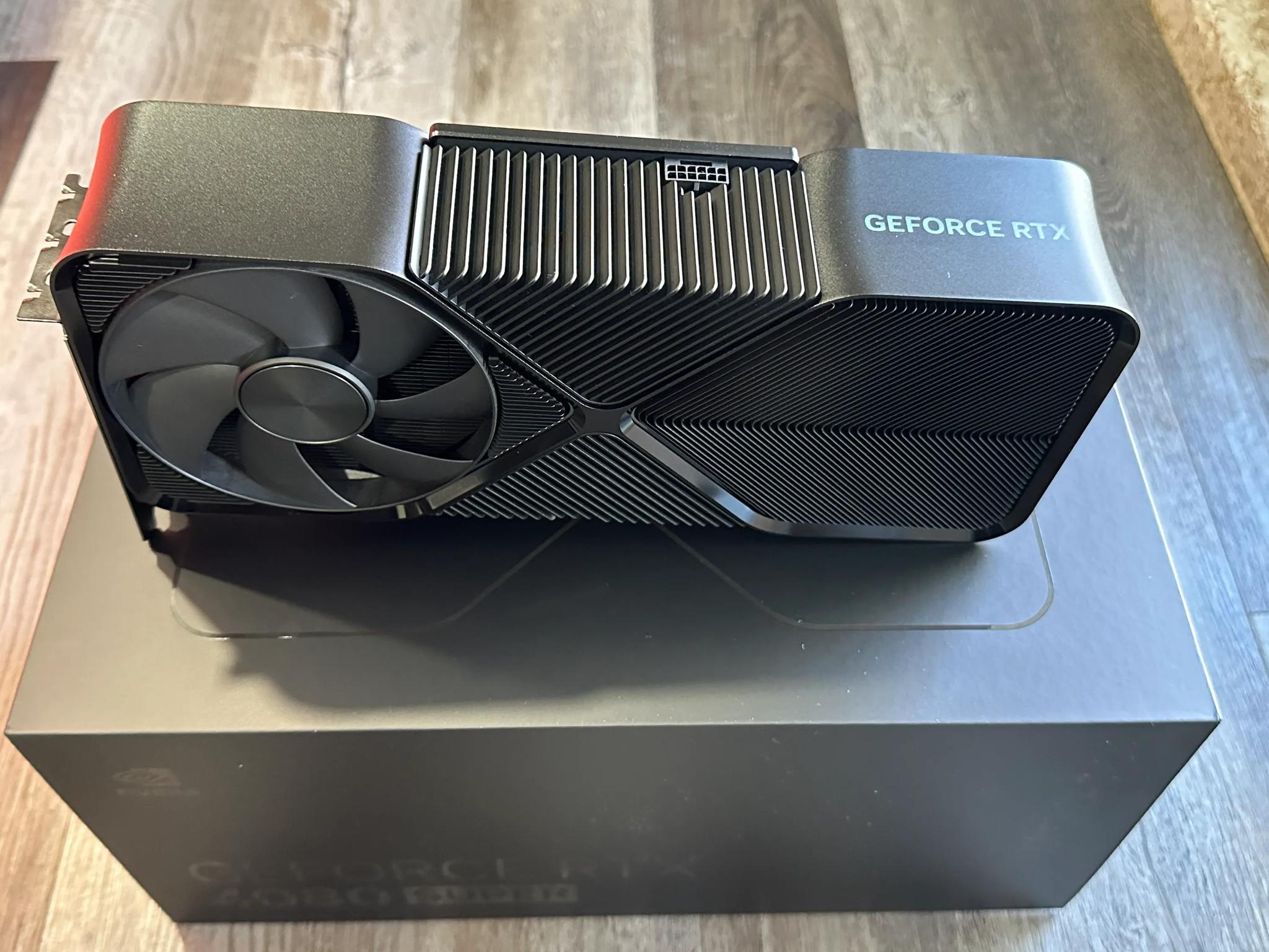 Excellent Condition Nvidia GeForce RTX 4080 Super - Founders Edition
