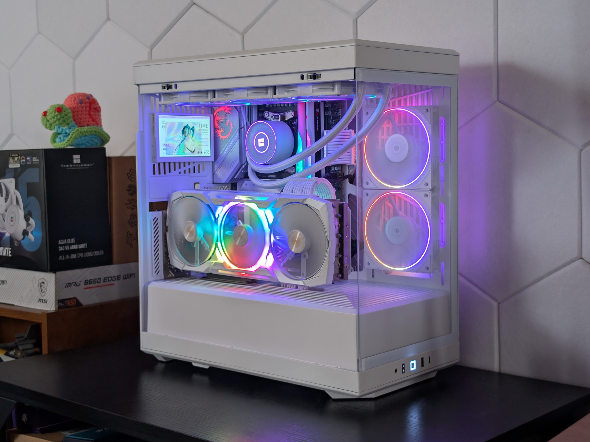 🐻‍❄️🤍 4K Gaming Beast | RX 7900XTX | Ryzen 7 9800X3D | 2TB SSD | 32GB RAM | WiFi 6 & BT 🤍🐻‍❄️