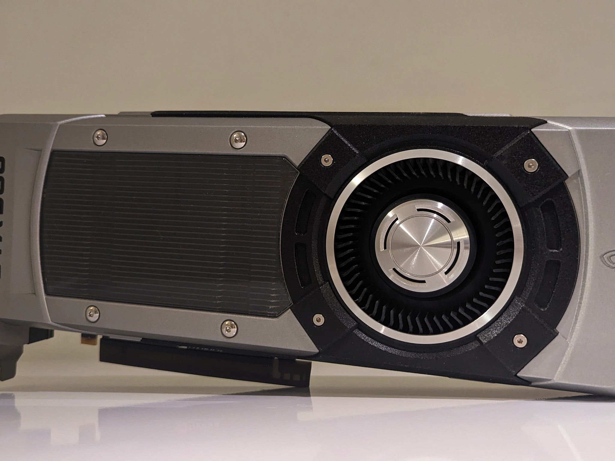 NVIDIA GeForce GTX 980 Founders Edition 4GB GDDR5
