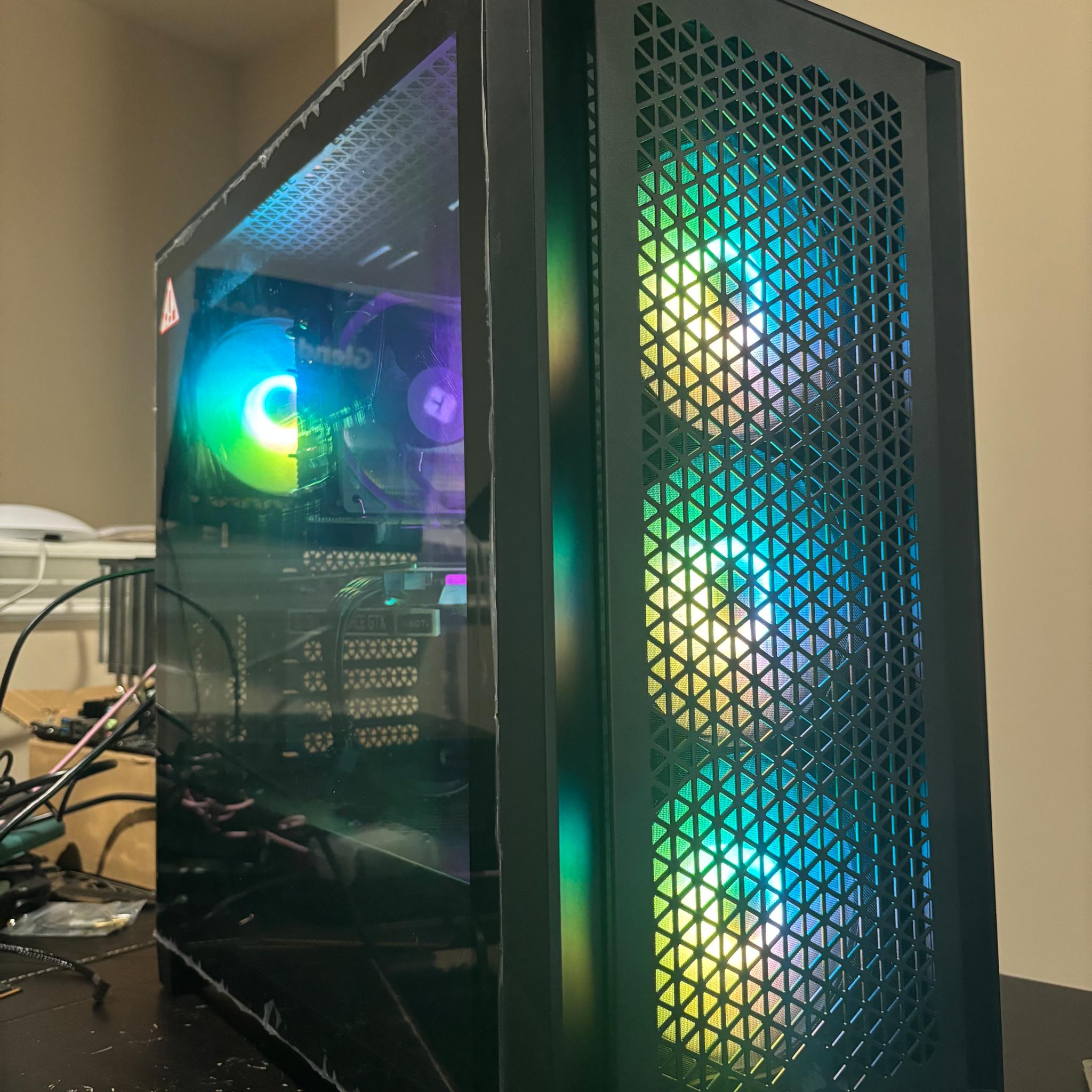 Gaming PC Ryzen 5 5500 GTX 1660 TI 16GB DDR4