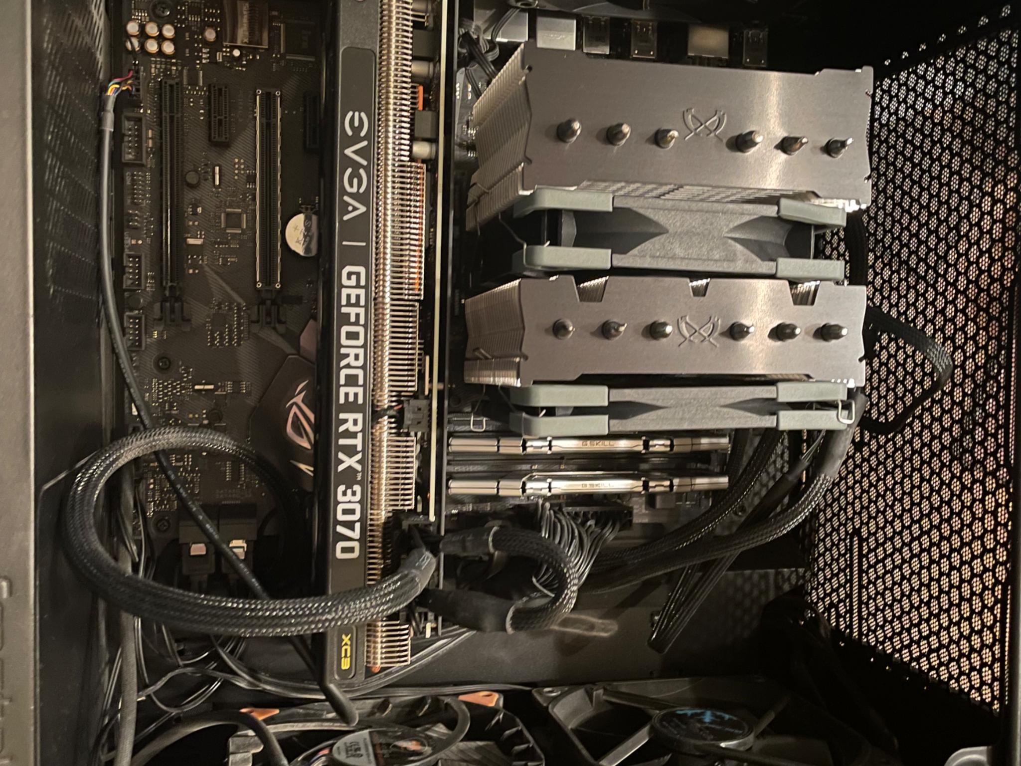 Gaming PC! RTX 3070, RYZEN 7 3700X, 16 GB RAM