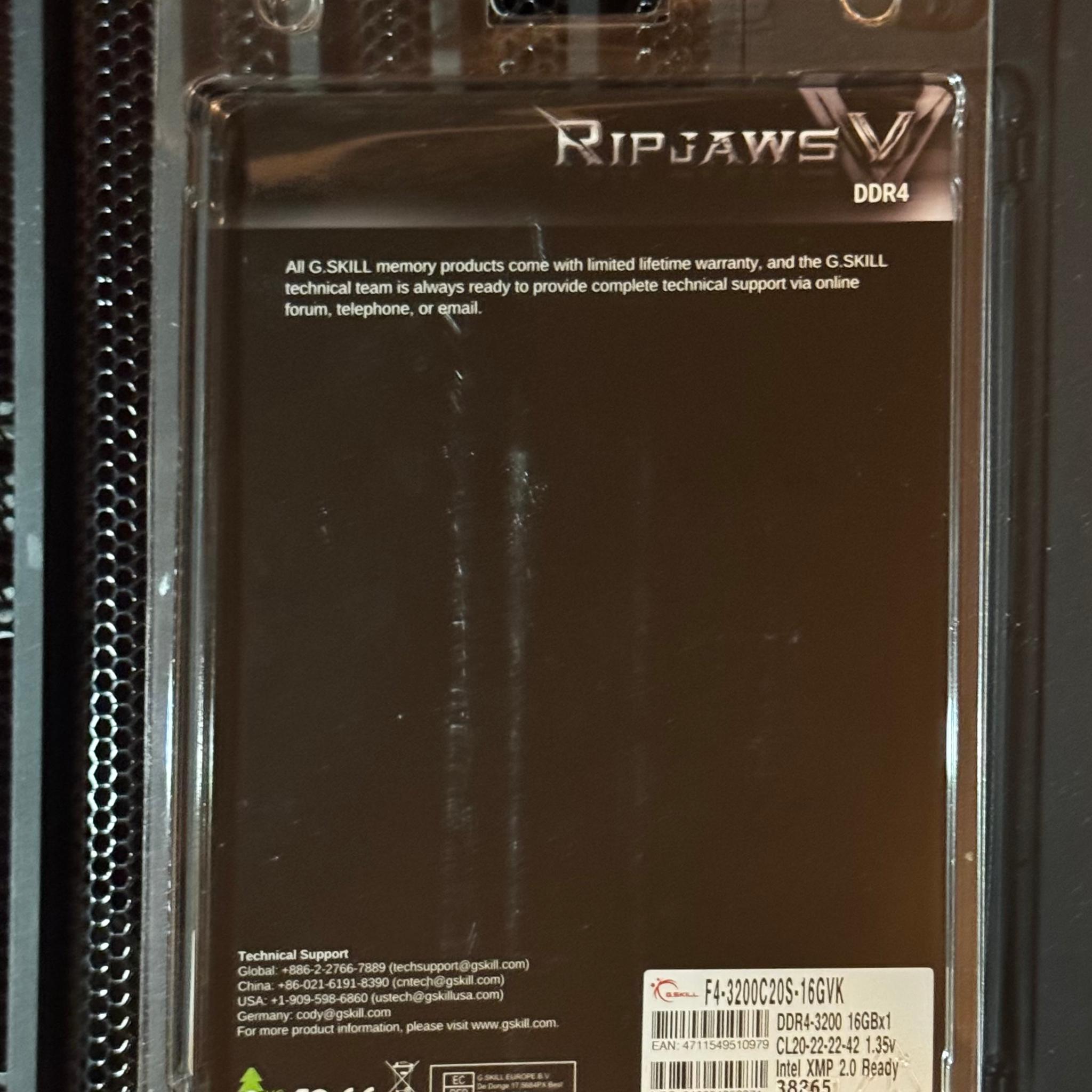 G. SKILL 16GB (16GBx1) (DDR4) Memory (F43200C16S16GVK)