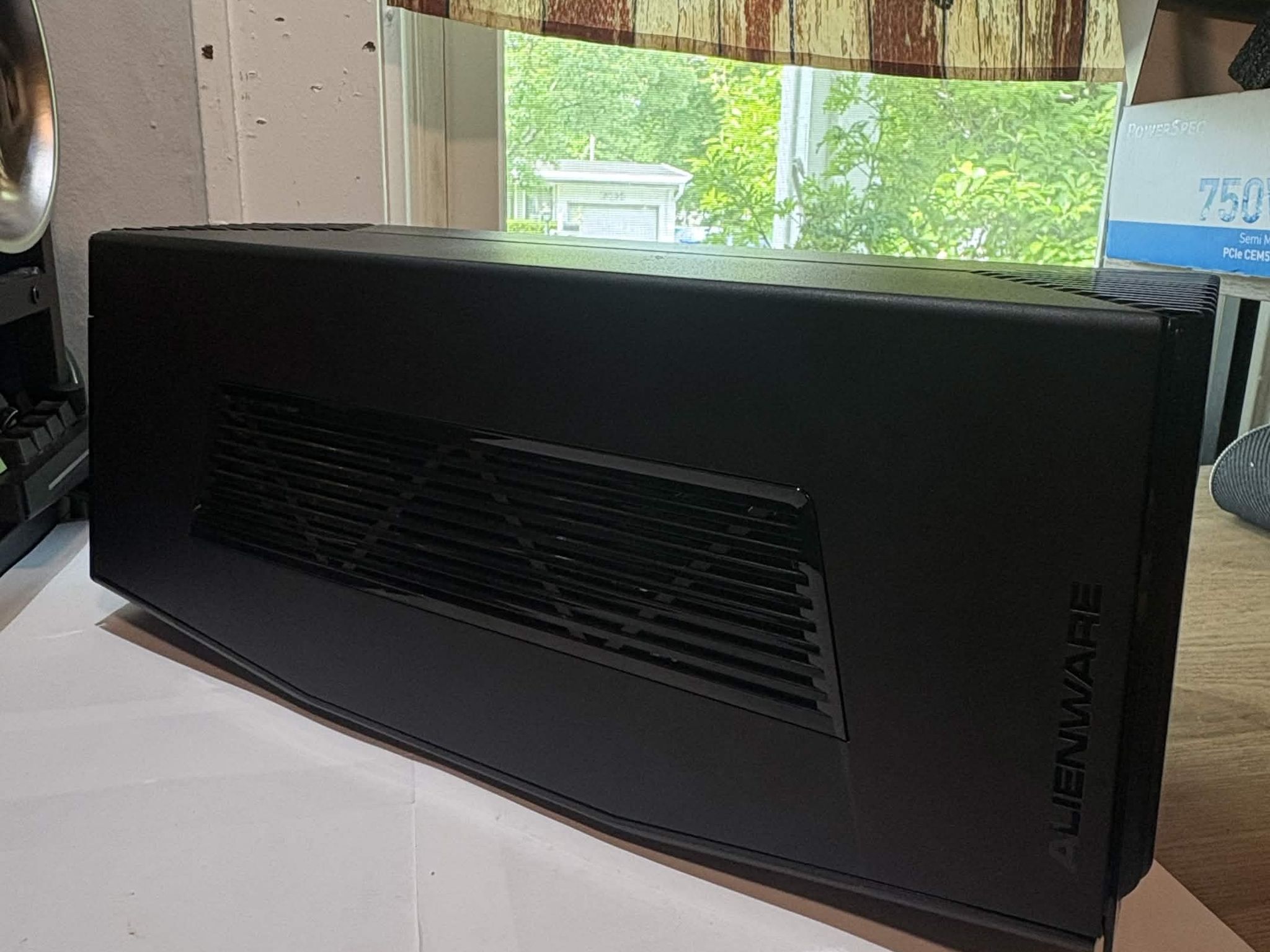 Alienware Graphics Amplifier External GPU Enclosure
