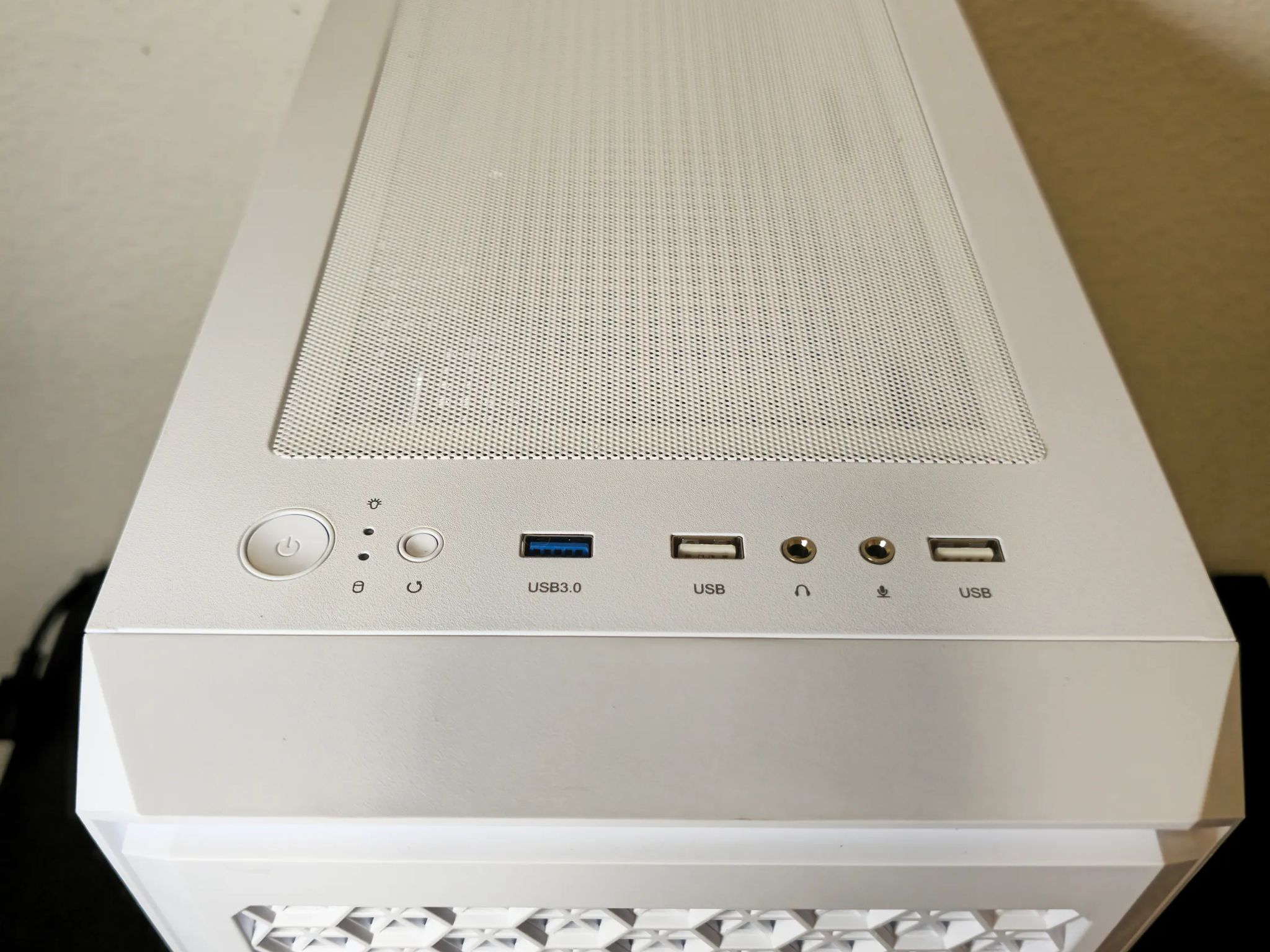 Entry Level Snowy / Ryzen 5 1600 / GTX 1060 6GB / 16GB DDR4 / 256GB SSD + 512GB SSD